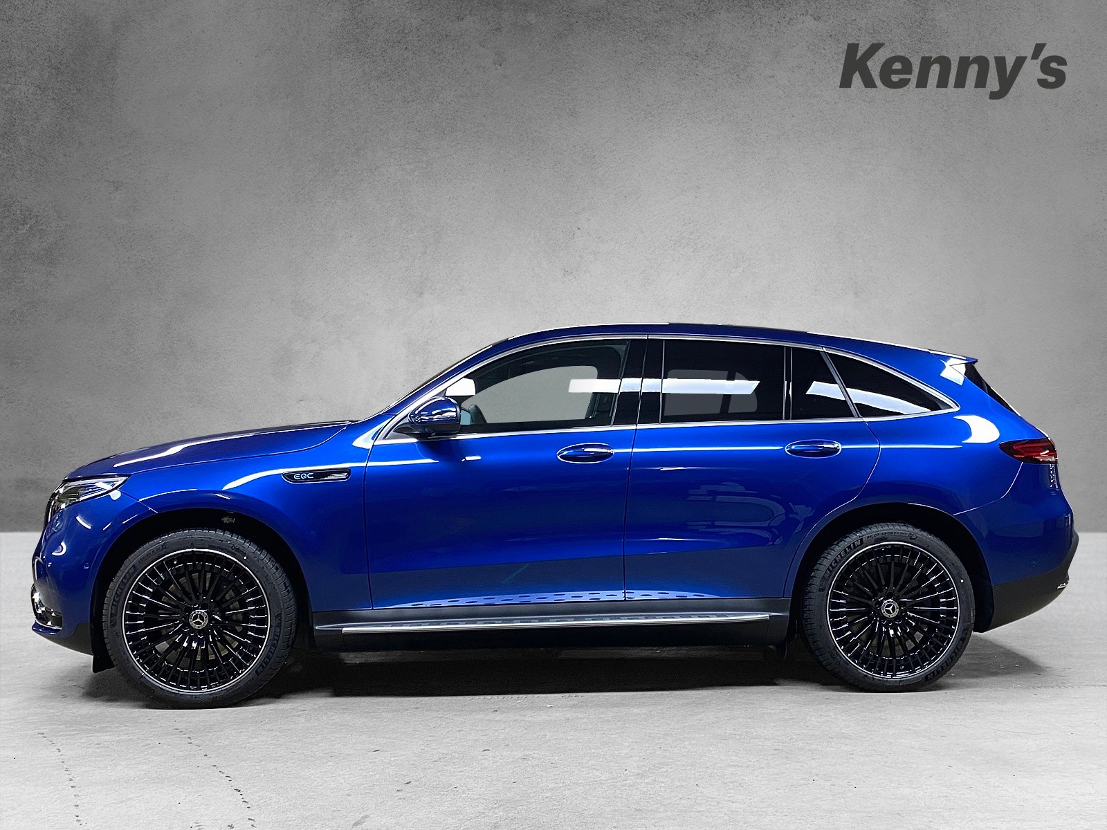 MERCEDES-BENZ EQC 400 4MATIC-showroom-element-2