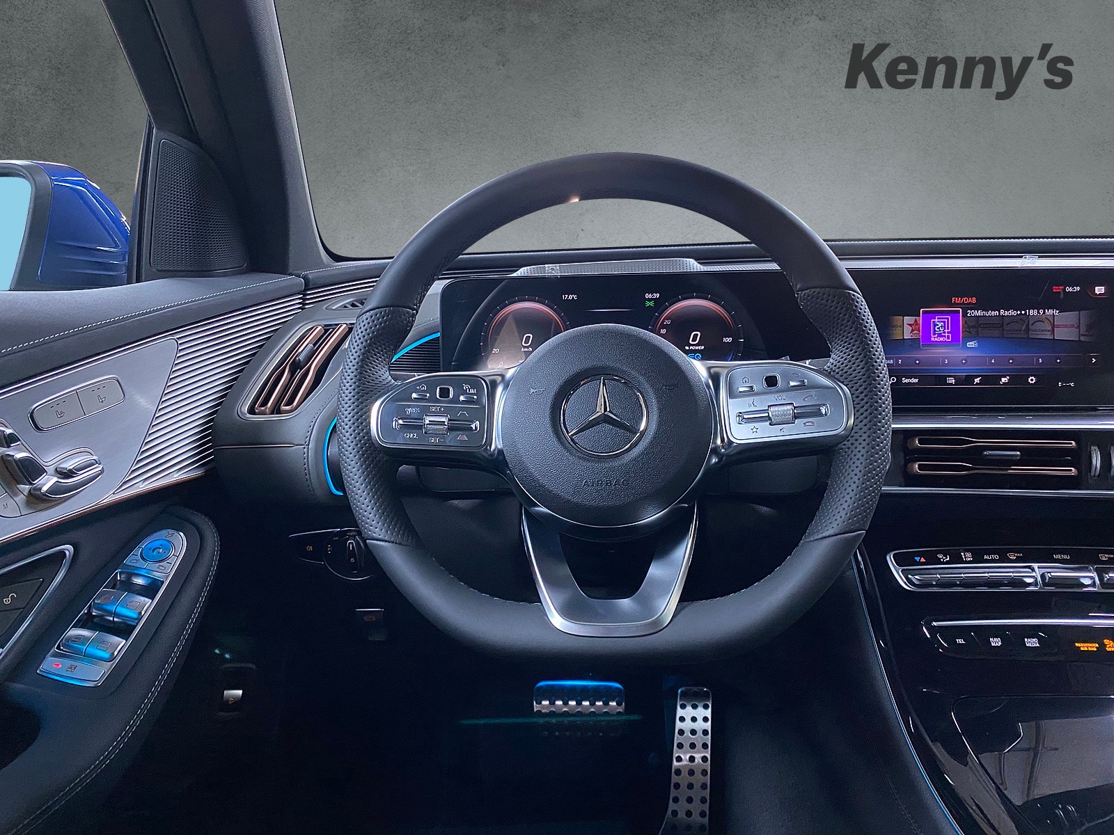 MERCEDES-BENZ EQC 400 4MATIC-image-12