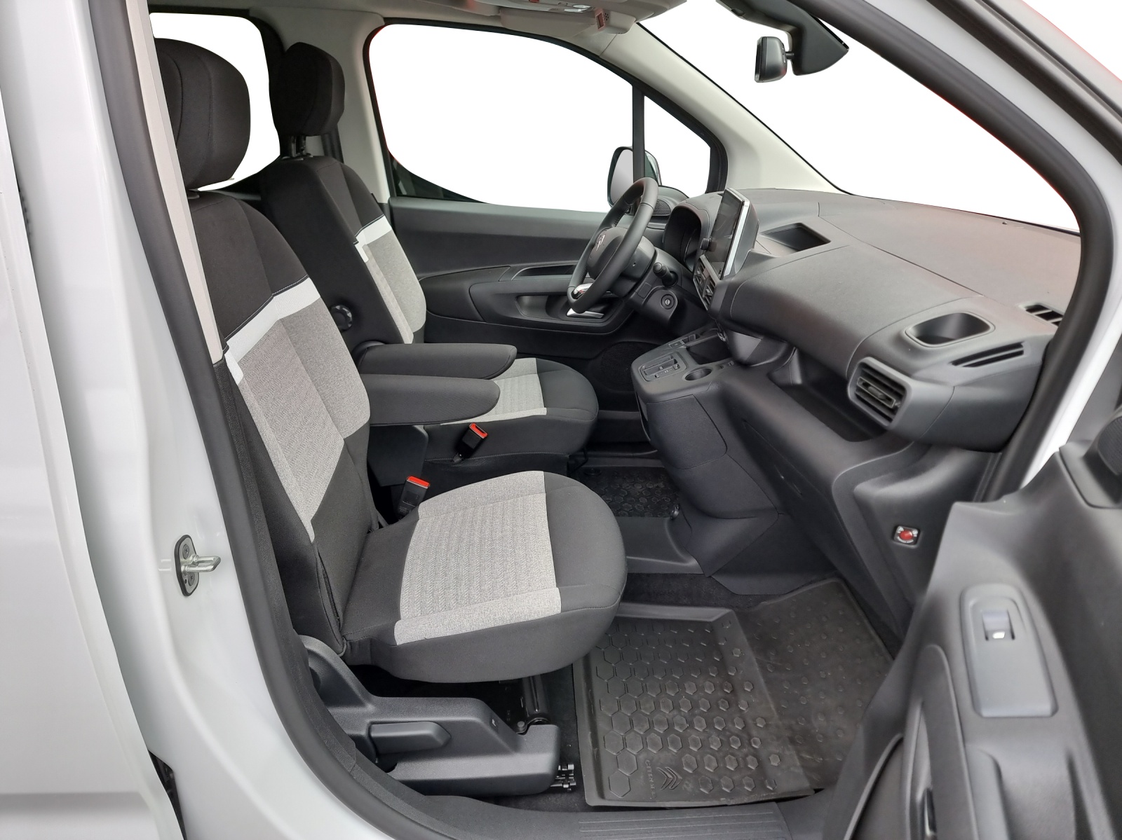 CITROEN e-Berlingo Shine-image-10