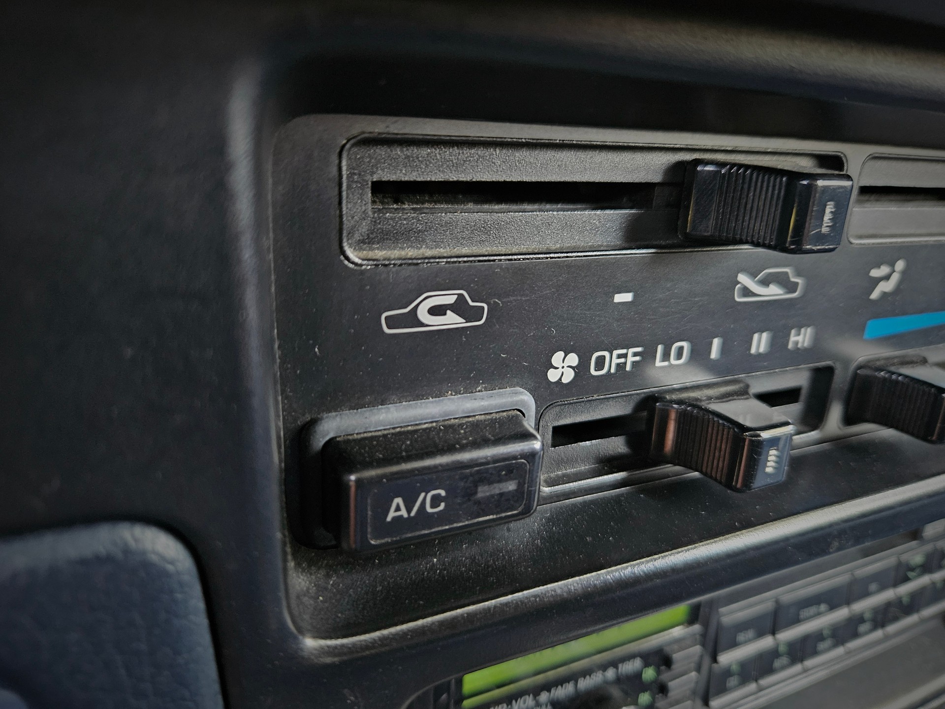 TOYOTA Camry 2000 GLi Sportwagon-image-9