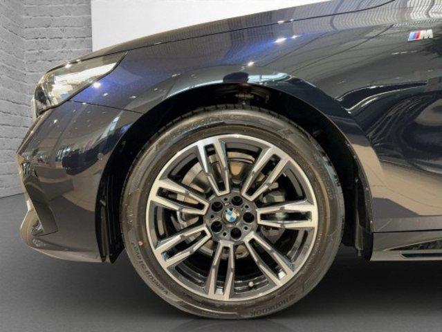 BMW 520d xDrive Touring-image-5