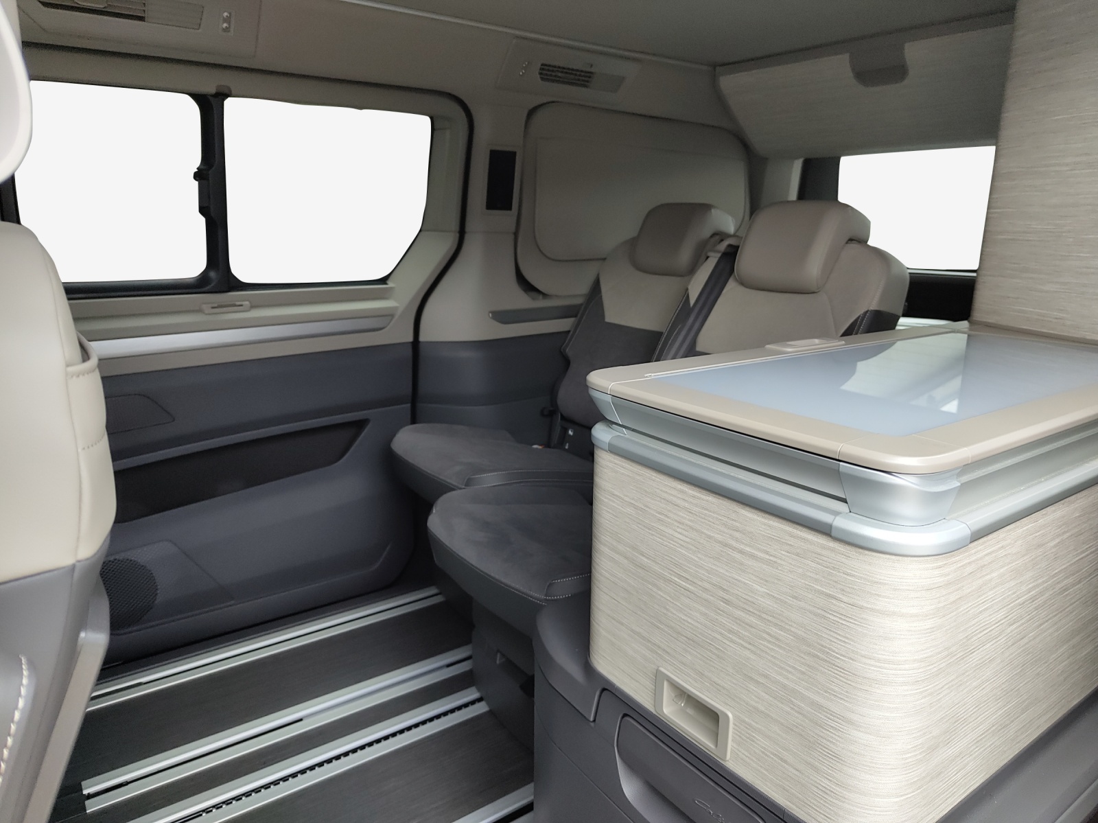 VW California eHybrid Ocean 4Motion-image-10