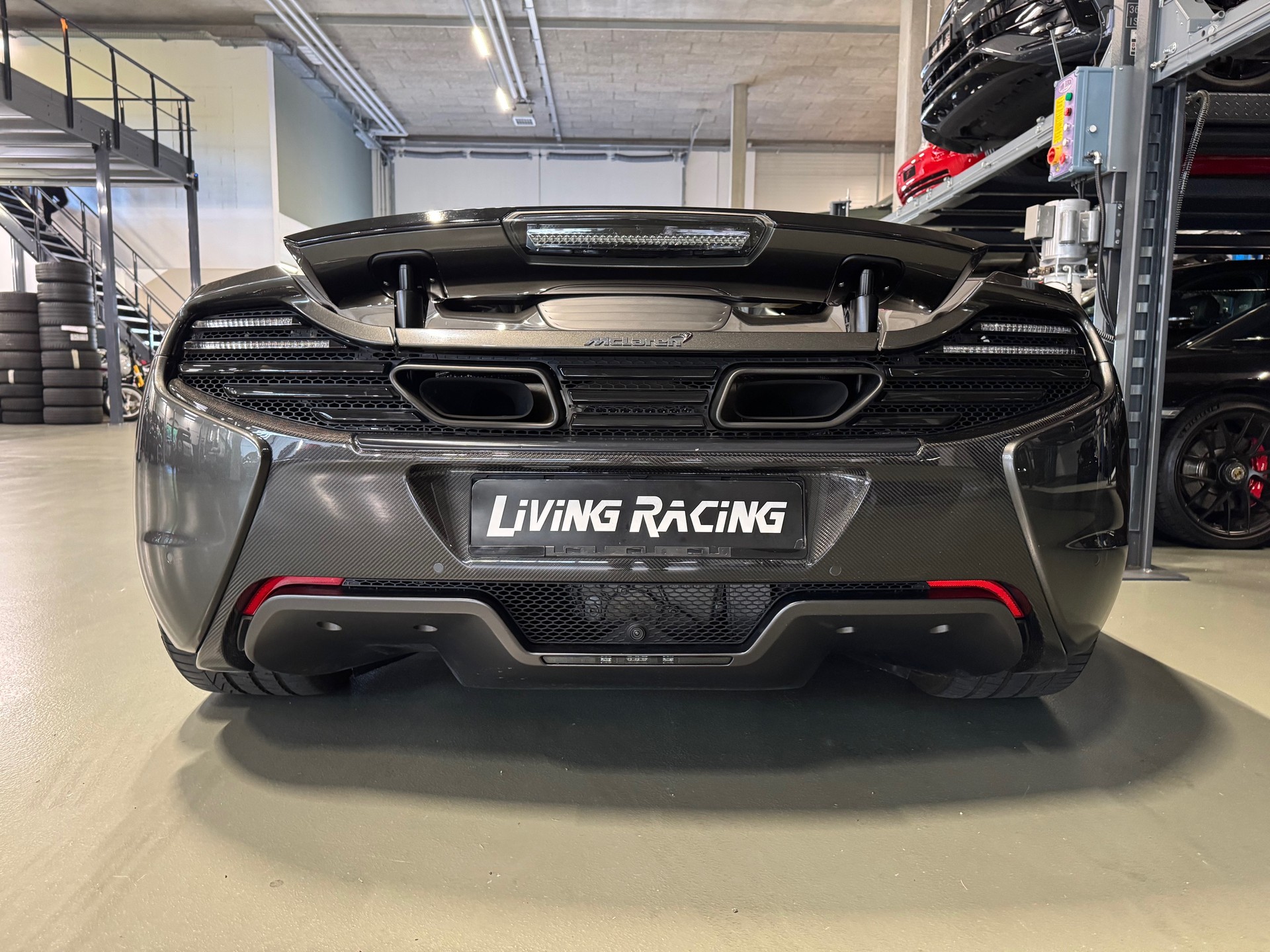 McLAREN 650S Coupé 3.8 V8 SSG-image-3