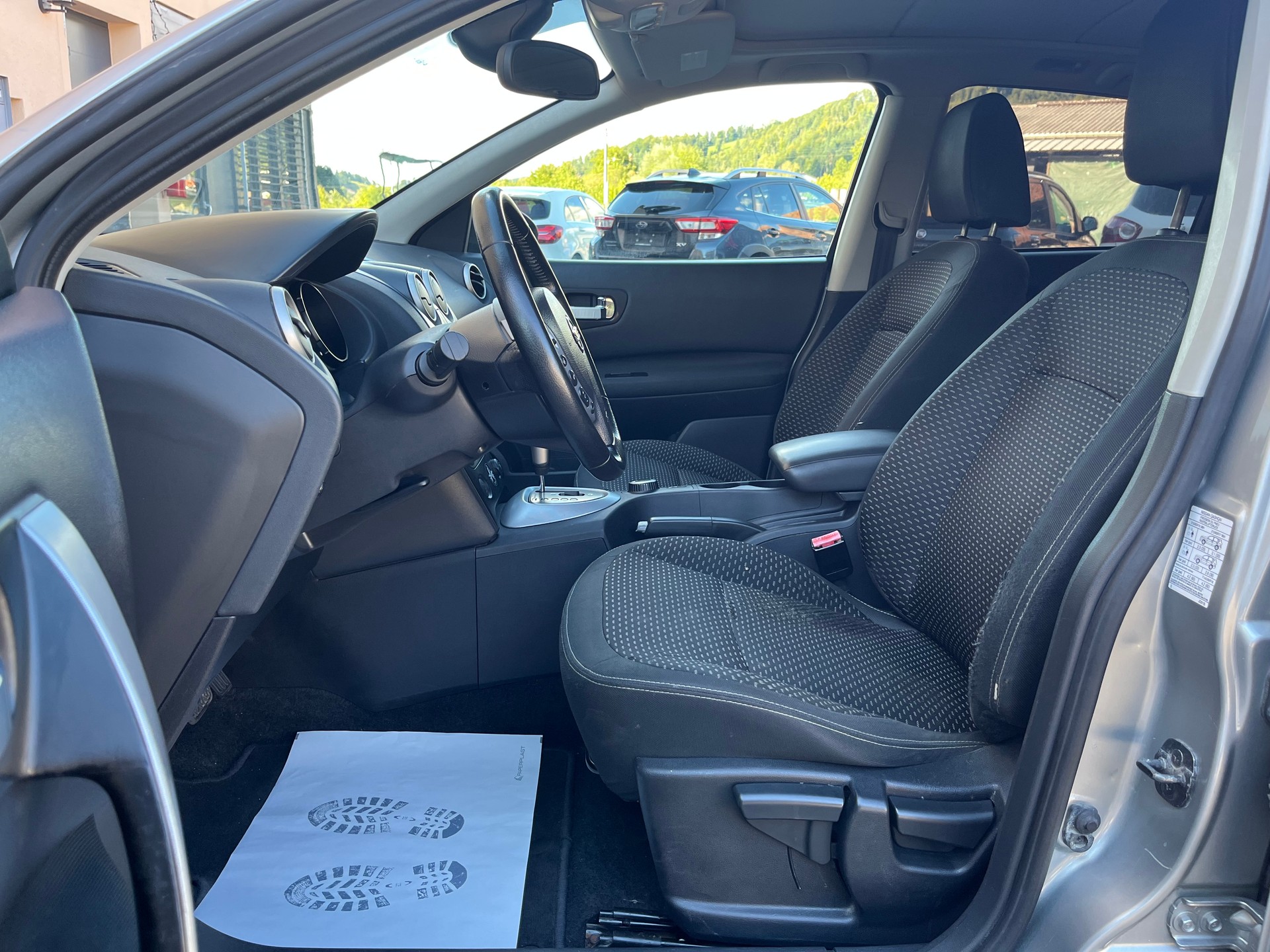 NISSAN Qashqai 2.0 dCi 4WD tekna Automatic-image-13