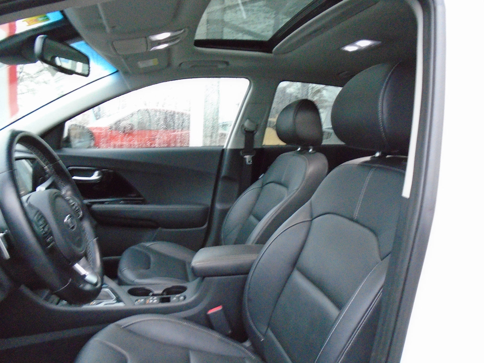 KIA Niro 1.6 GDi Plug-in Hybrid Style-image-6