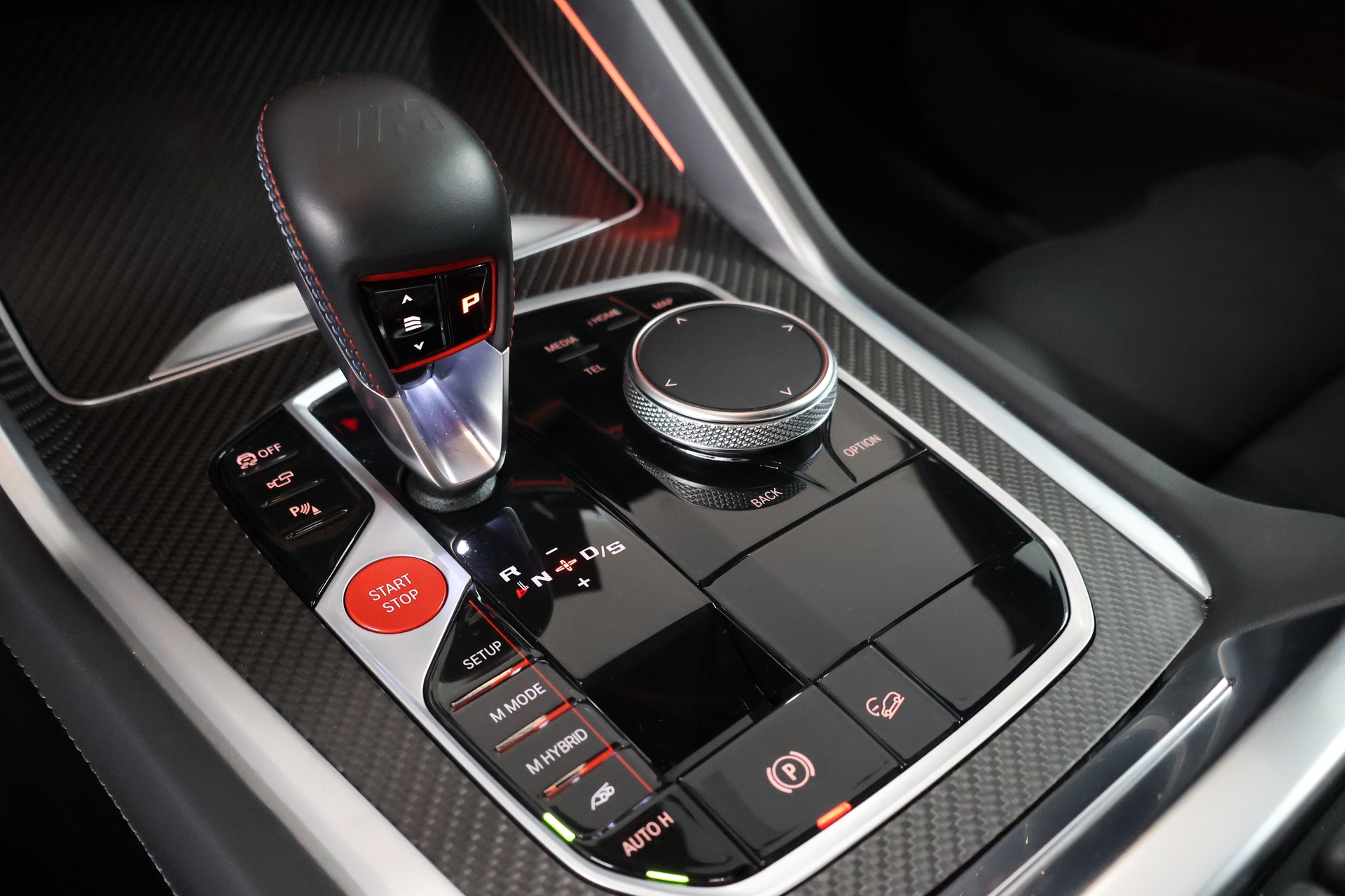BMW XM xDrive 50e PHEV Steptronic-image-26