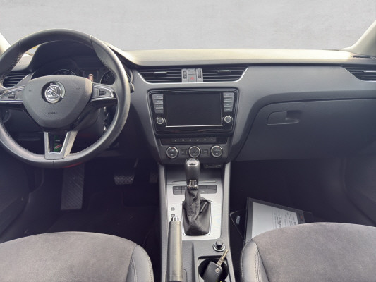 SKODA Octavia Combi 1.8 TSI Style DSG-image-9