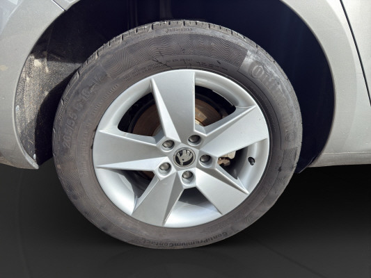 SKODA Octavia Combi 1.8 TSI Style DSG-image-14