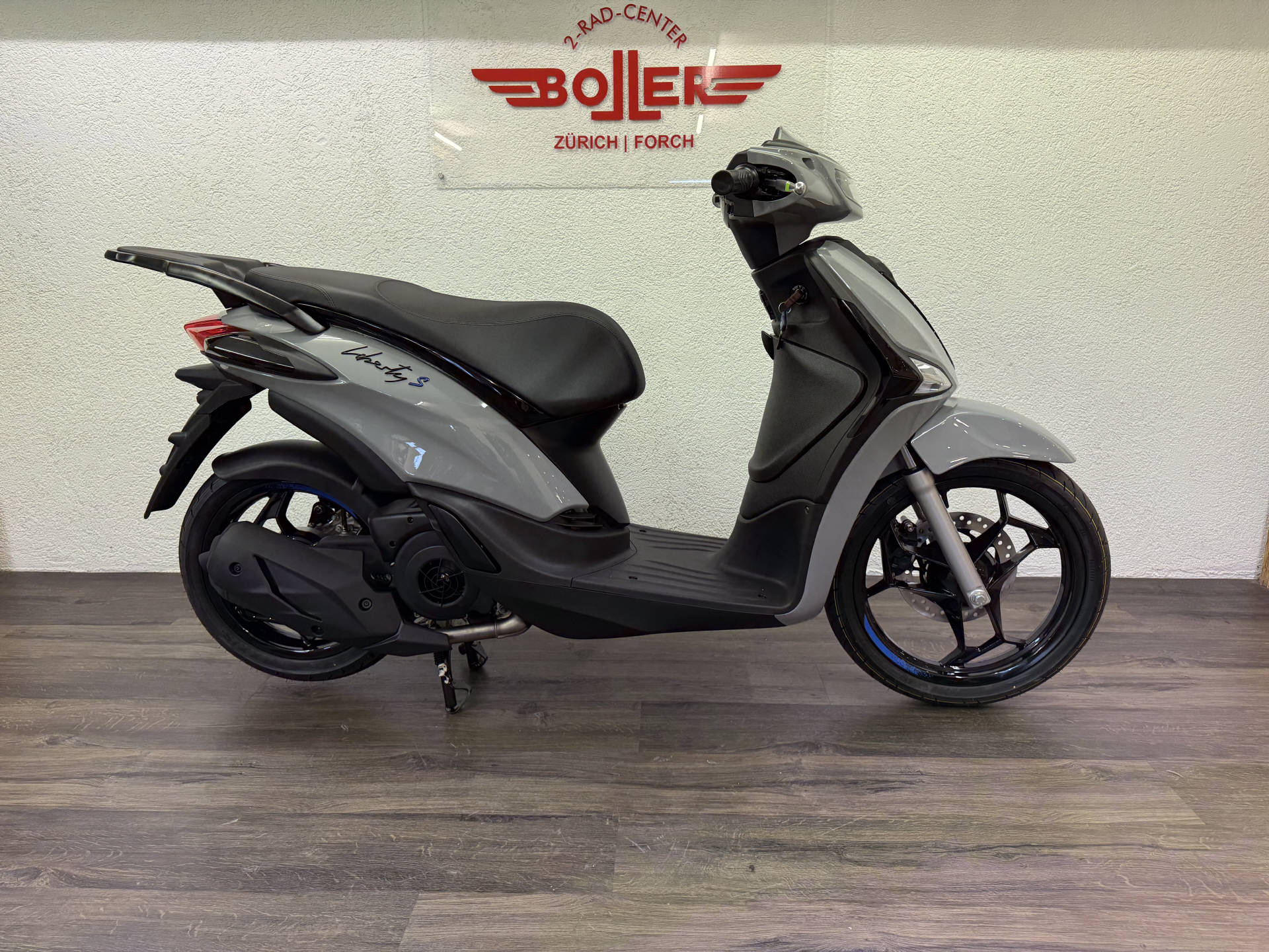 PIAGGIO Liberty 125 Sport ABS-image-1