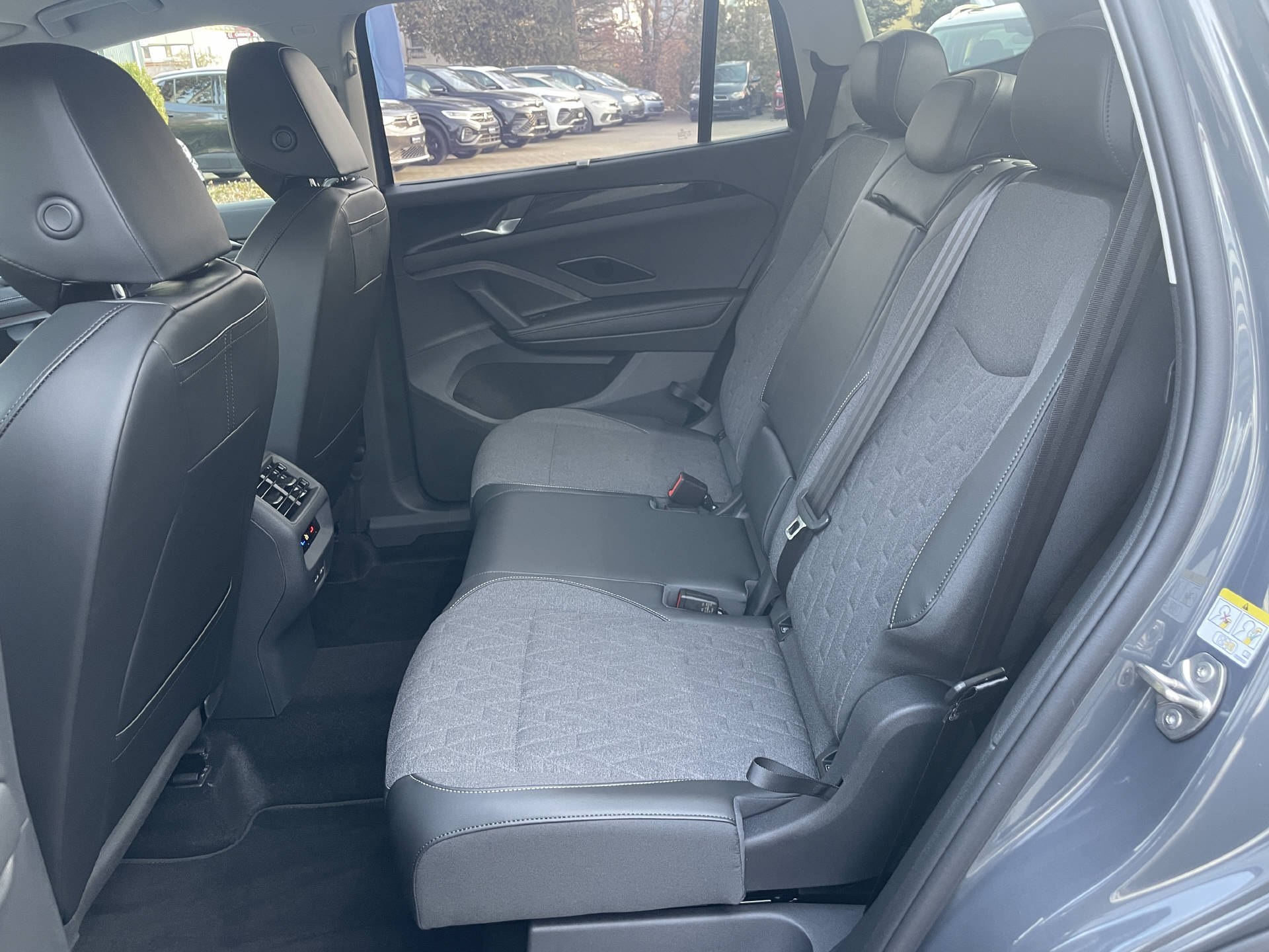 VW Tayron 1.5 eTSI Life DSG-image-9