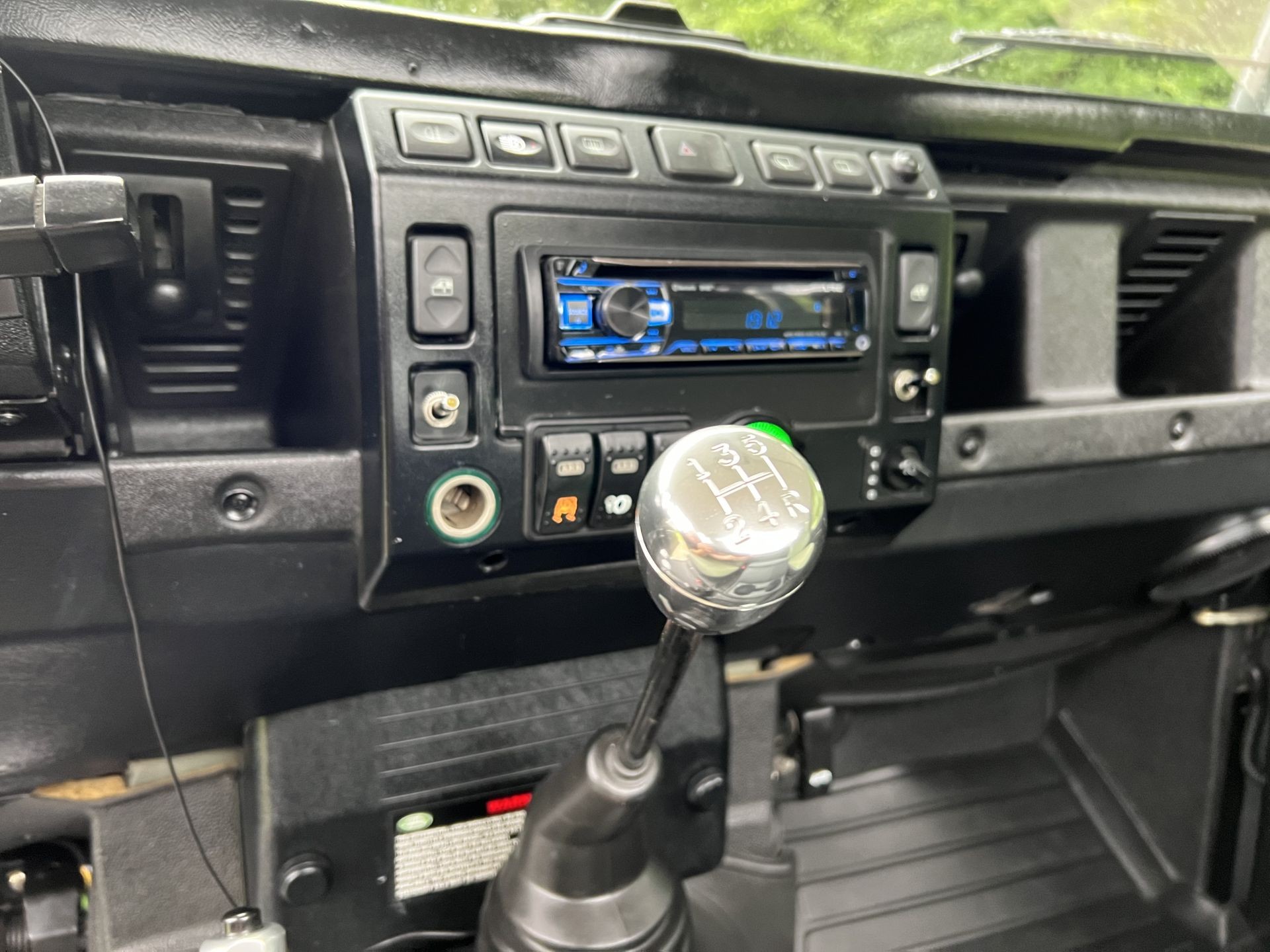 LAND ROVER 90 TD5 Pick Up Avus Performance-image-14