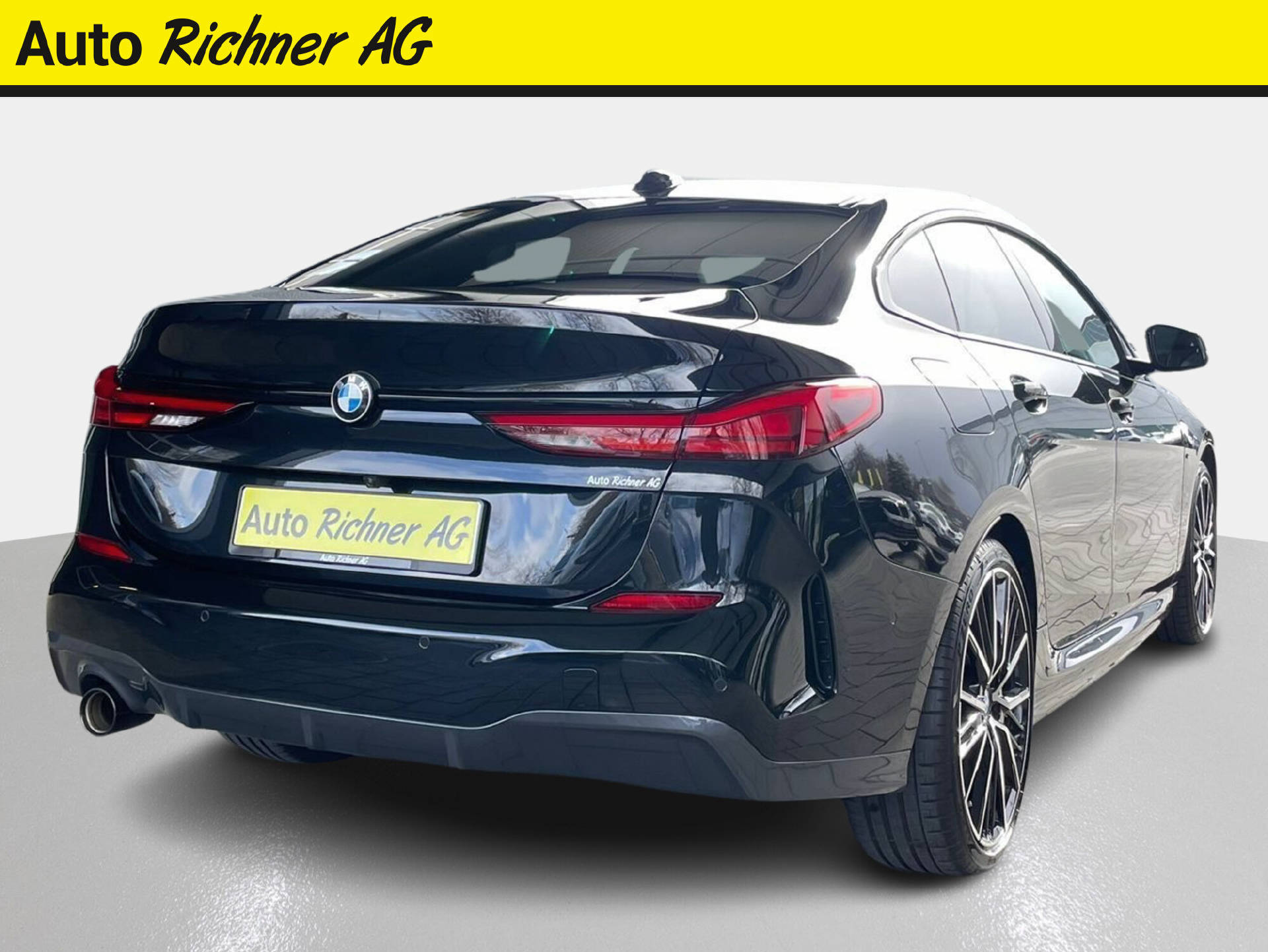 BMW 218i Gran Coupé-showroom-element-3