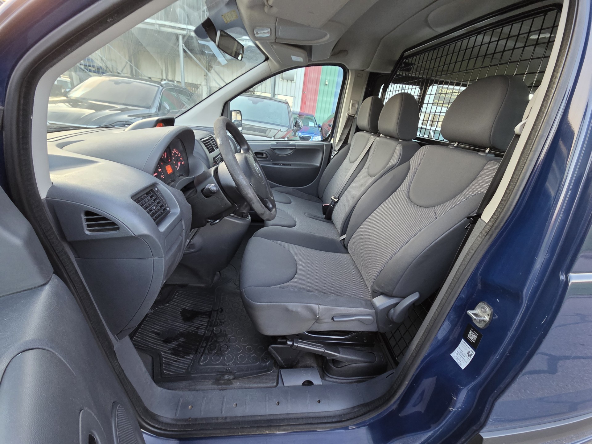 CITROEN Jumpy 2.0 HDi L2H1 Attraction-image-8