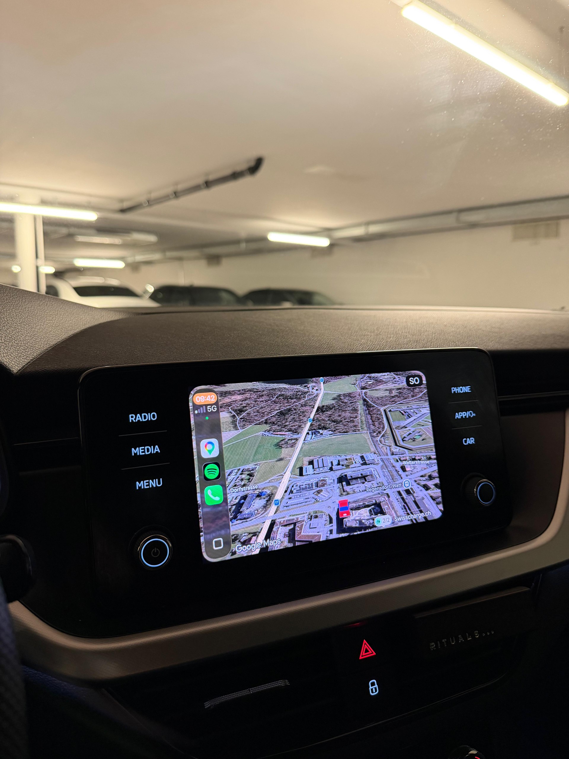SKODA Scala 1.5 TSI ACT Ambition DSG-image-9