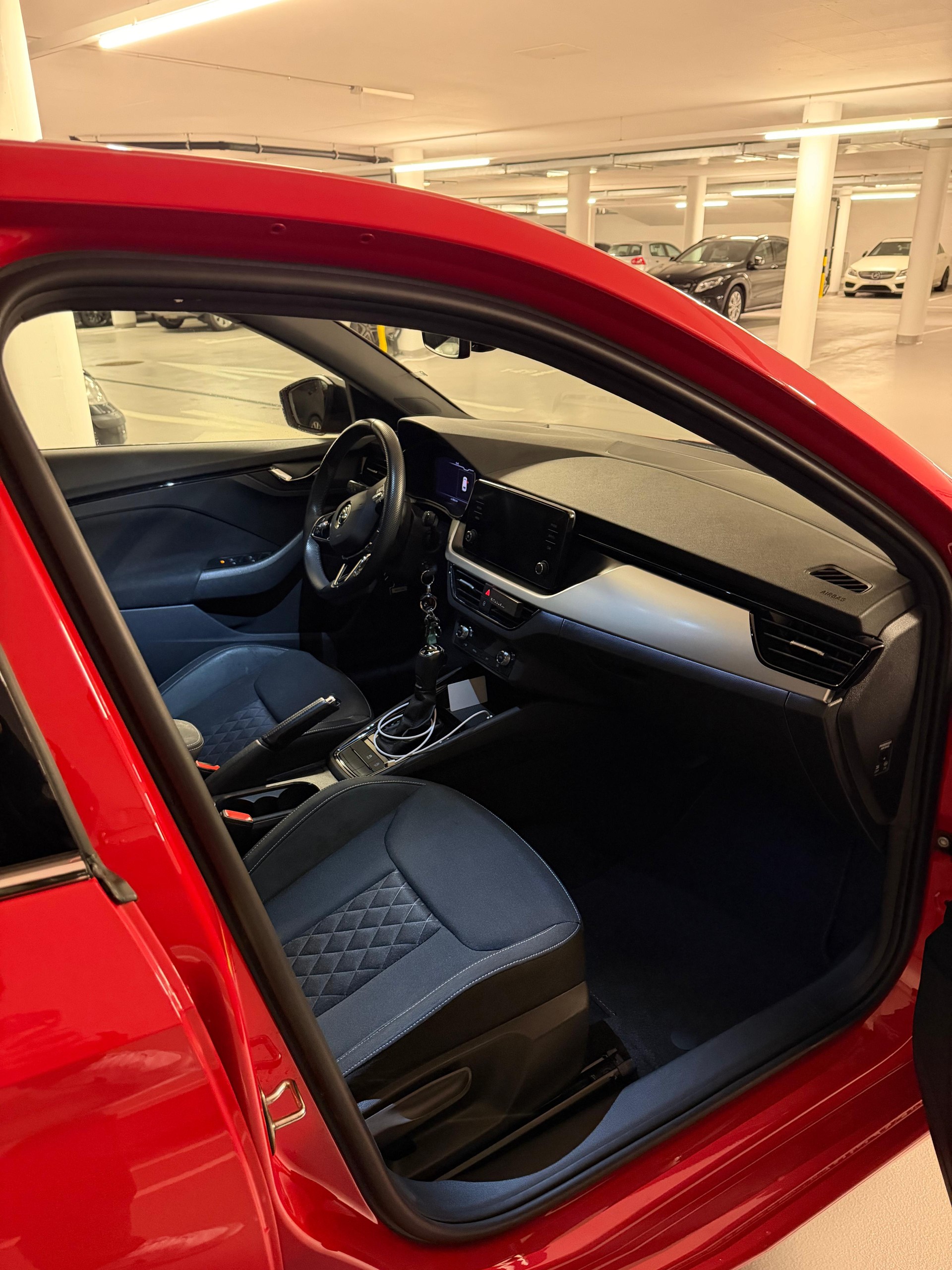 SKODA Scala 1.5 TSI ACT Ambition DSG-image-5