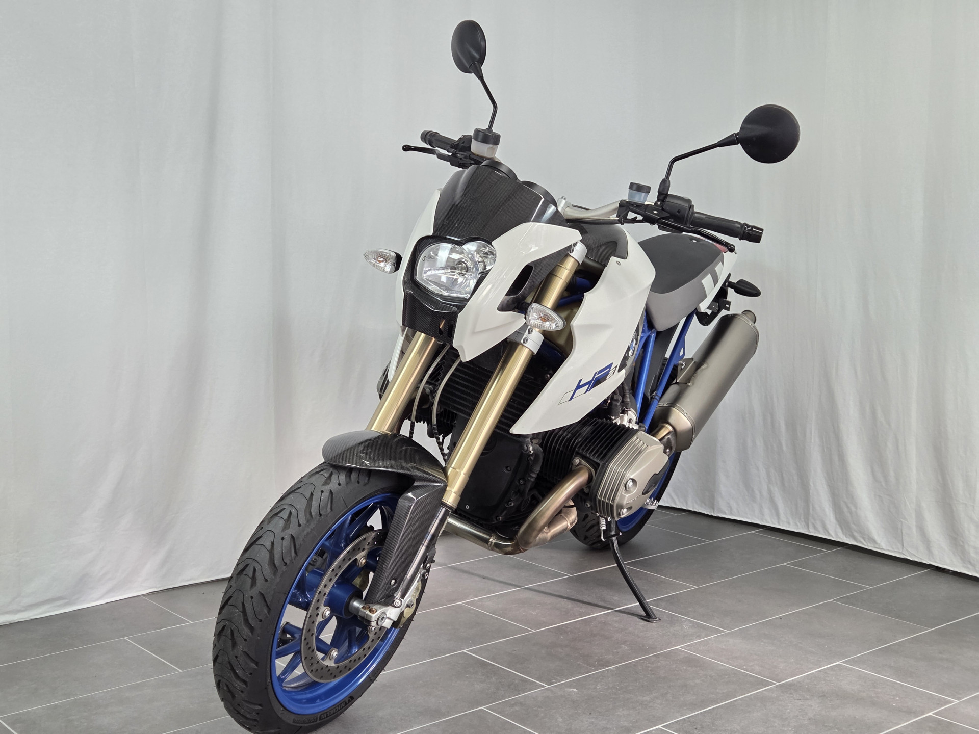BMW HP2 Megamoto-image-2