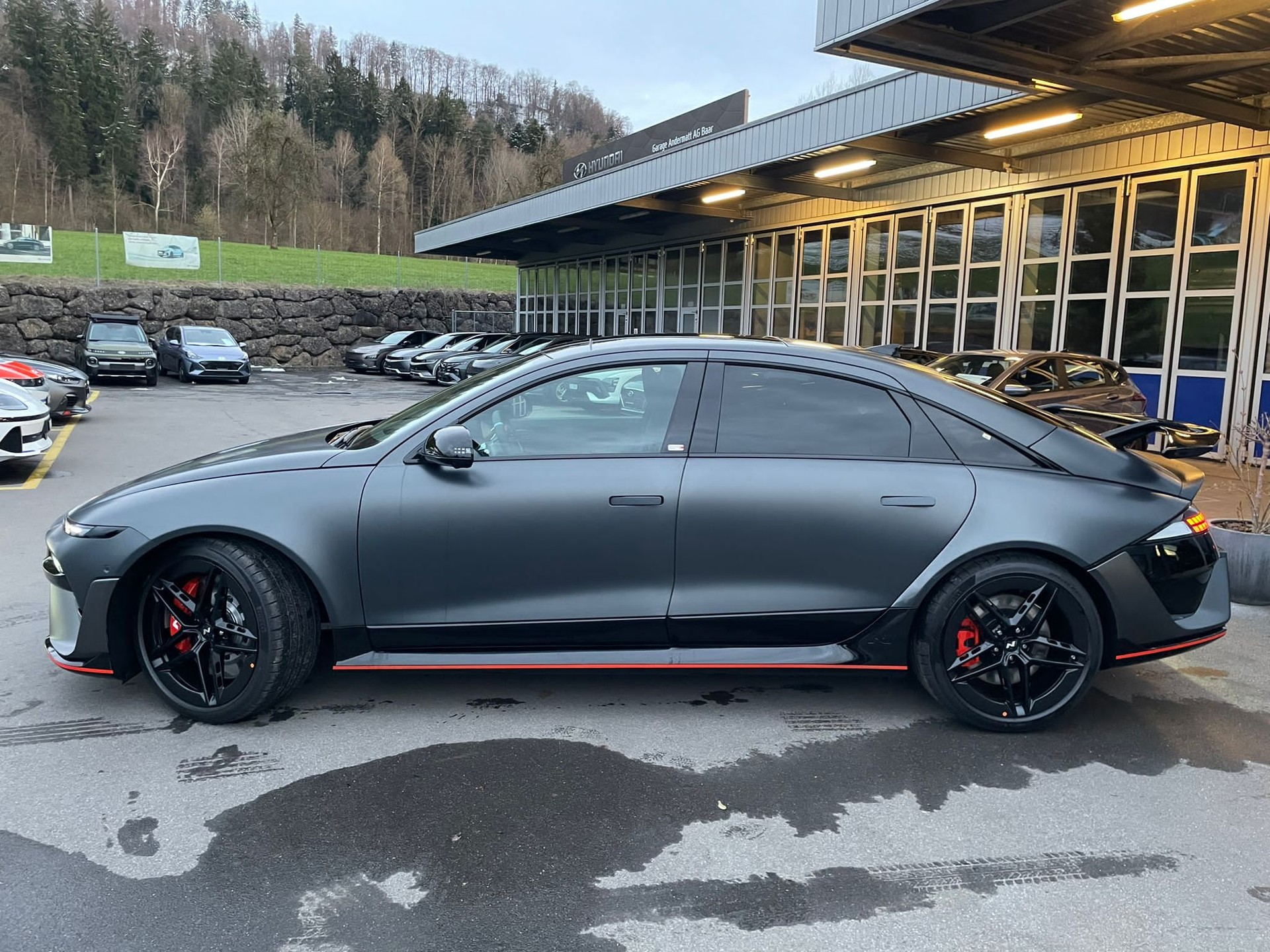 HYUNDAI IONIQ 6N-showroom-element-3