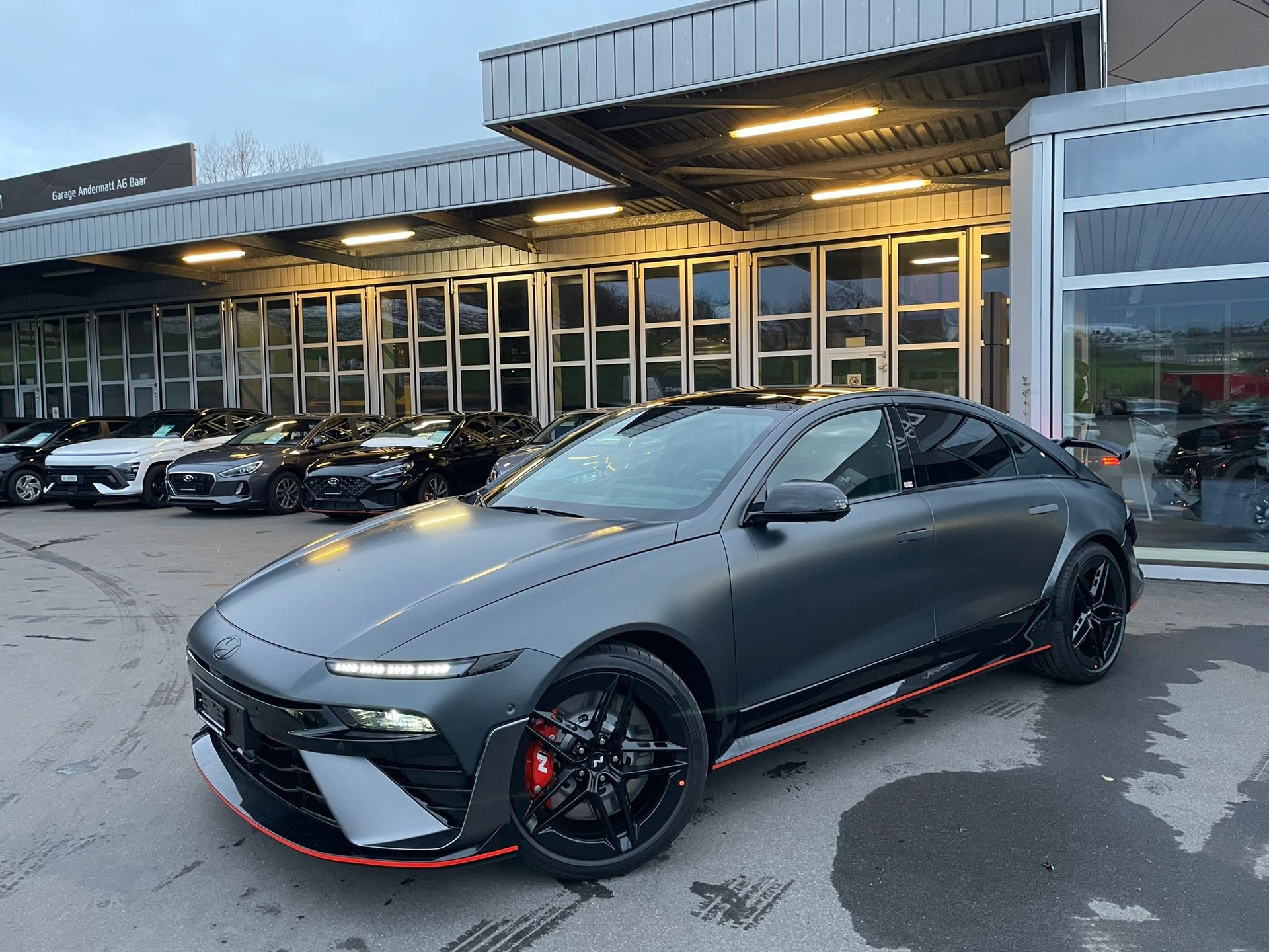 HYUNDAI IONIQ 6N-showroom-element-1