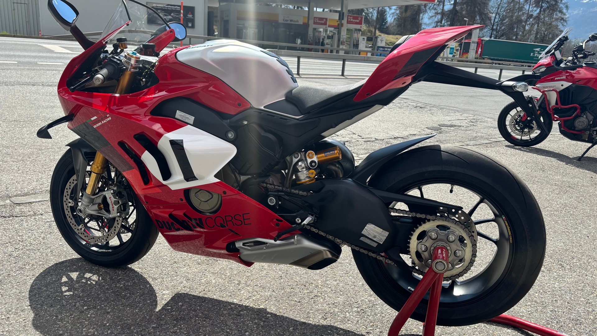 DUCATI Panigale V4 R-image-2
