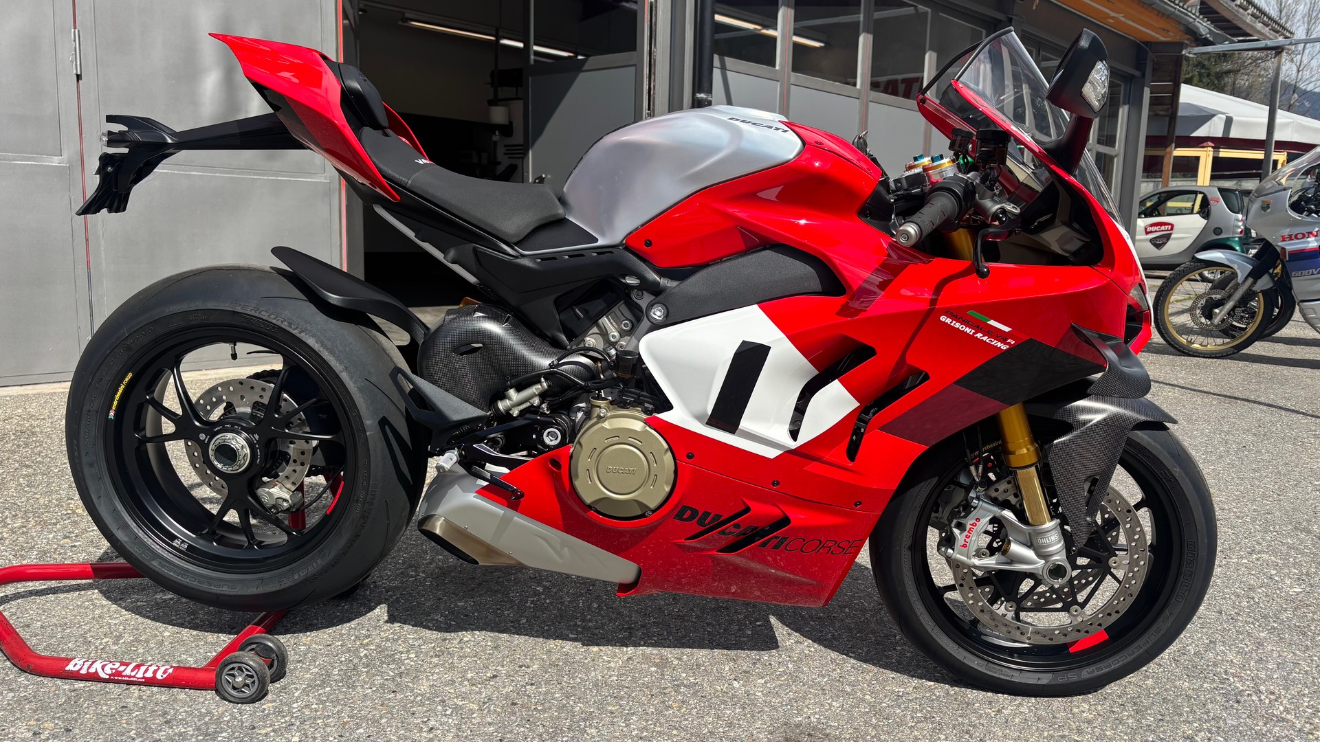 DUCATI Panigale V4 R
