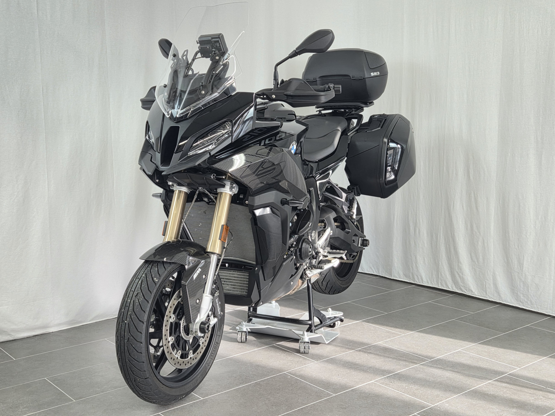 BMW S 1000 XR Triple Black-image-2
