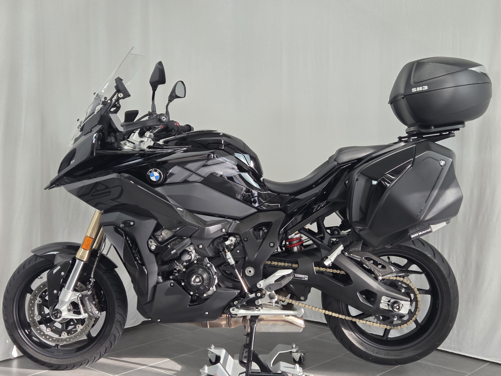 BMW S 1000 XR Triple Black-image-3