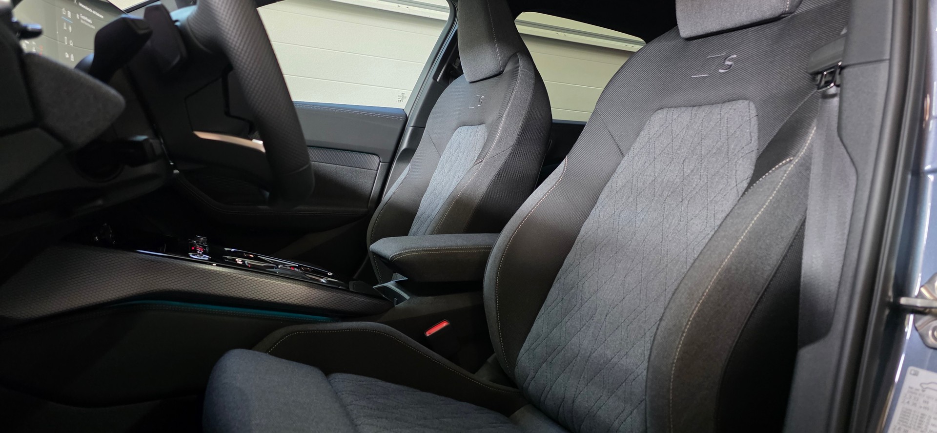 AUDI A5 Avant TFSI S-Tronic S-Line *ACC*LaneAssist*Rückfahrkamera*Ambientebeleuchtung*Sitzheizung*CarPlay/AndroidAuto*-image-9