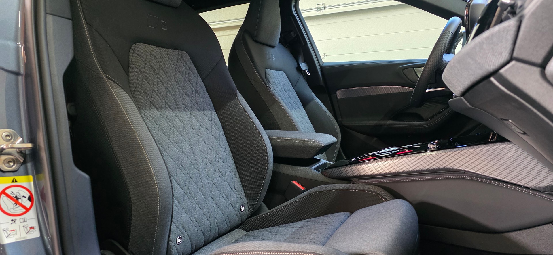 AUDI A5 Avant TFSI S-Tronic S-Line *ACC*LaneAssist*Rückfahrkamera*Ambientebeleuchtung*Sitzheizung*CarPlay/AndroidAuto*-image-28