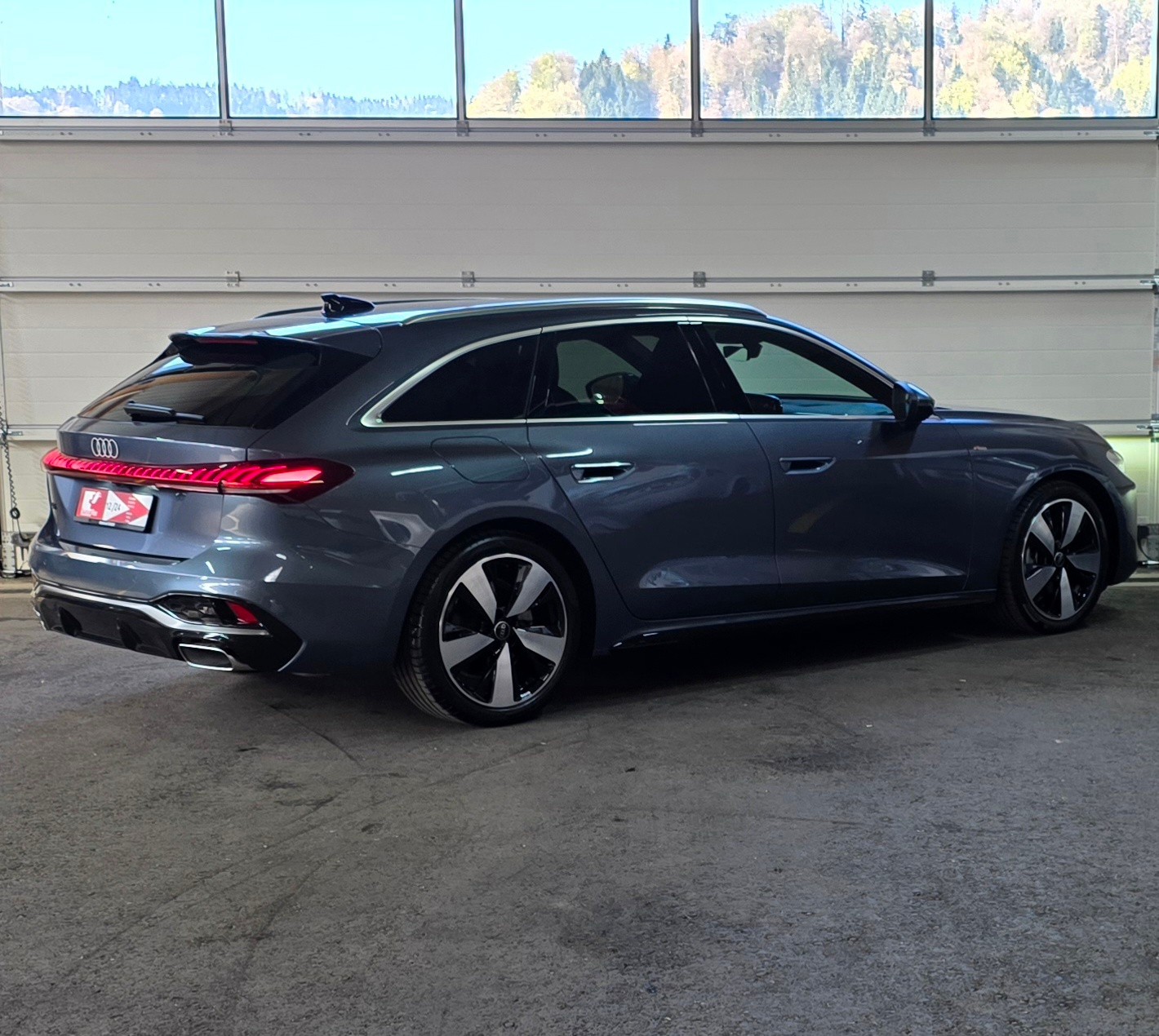 AUDI A5 Avant TFSI S-Tronic S-Line *ACC*LaneAssist*Rückfahrkamera*Ambientebeleuchtung*Sitzheizung*CarPlay/AndroidAuto*-image-4