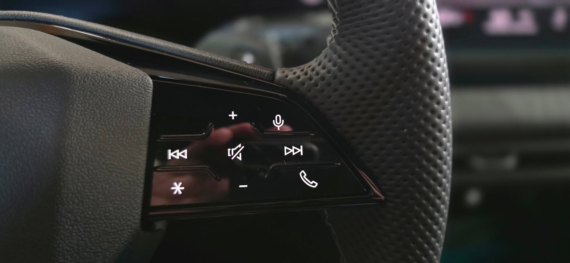 AUDI A5 Avant TFSI S-Tronic S-Line *ACC*LaneAssist*Rückfahrkamera*Ambientebeleuchtung*Sitzheizung*CarPlay/AndroidAuto*-image-12