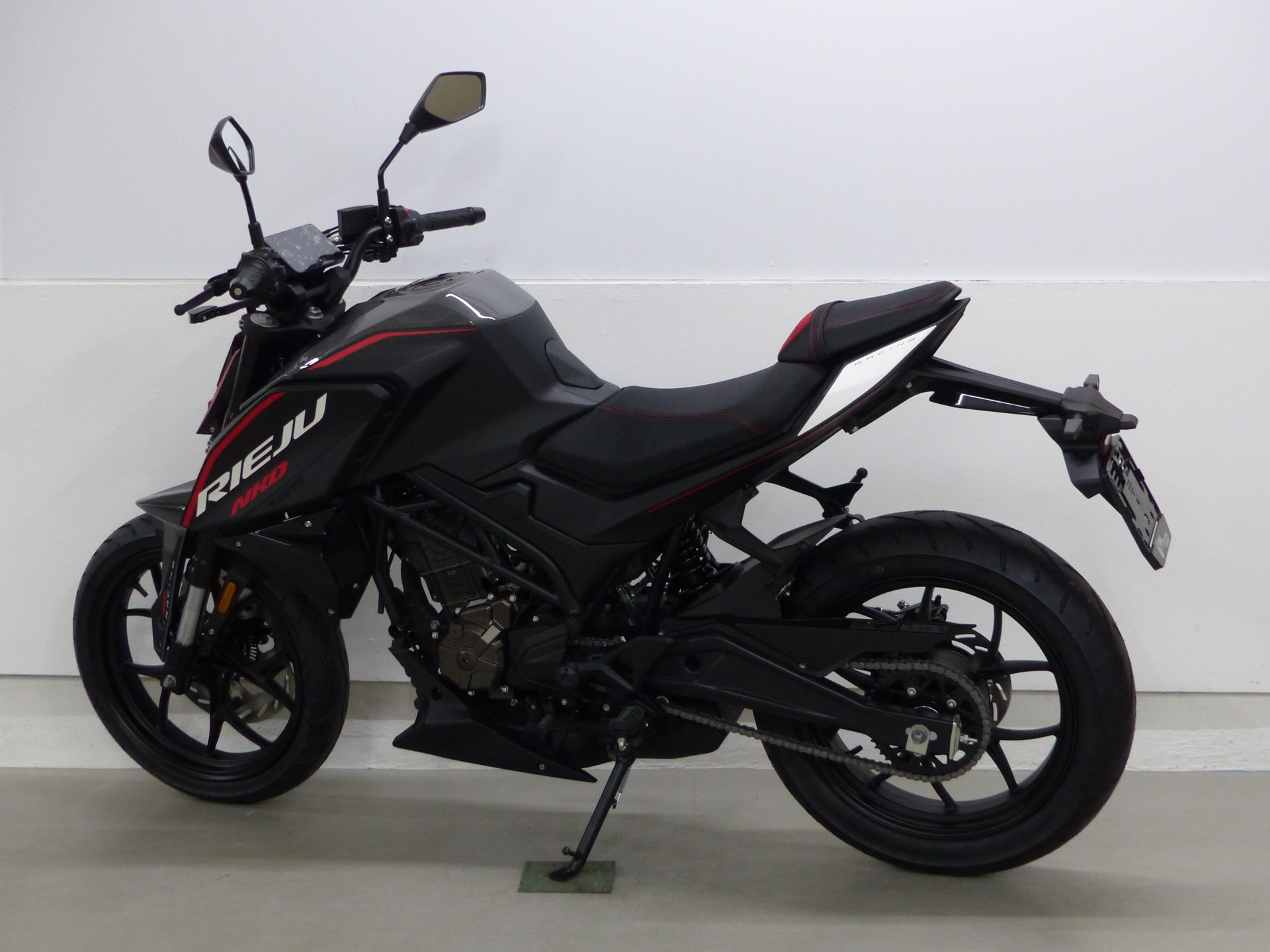 RIEJU NKD 125 R-image-3