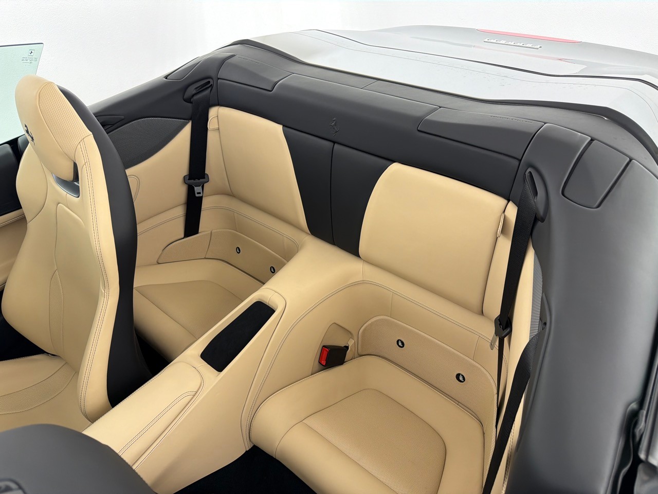 FERRARI Portofino 3.9 V8 T-image-5