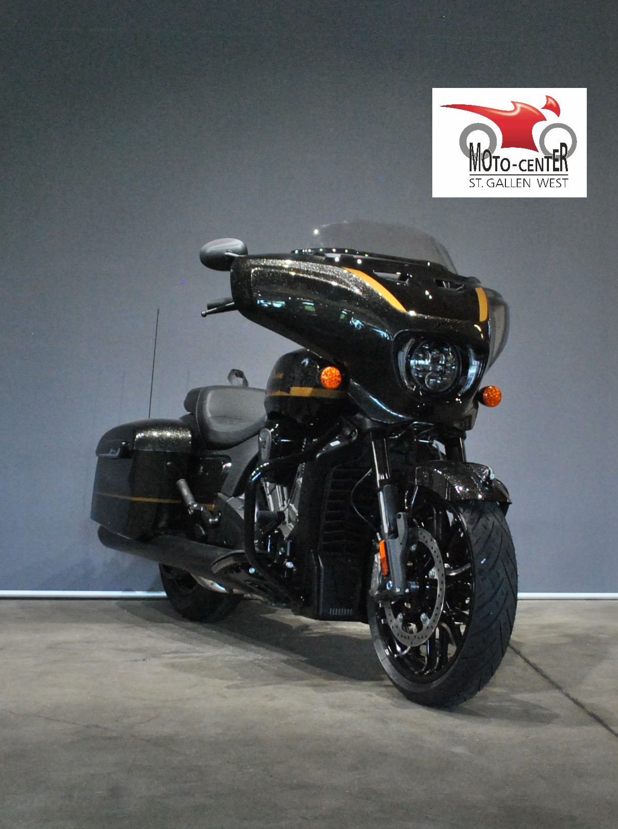 INDIAN Chieftain Power Plus Dark Horse-image-0