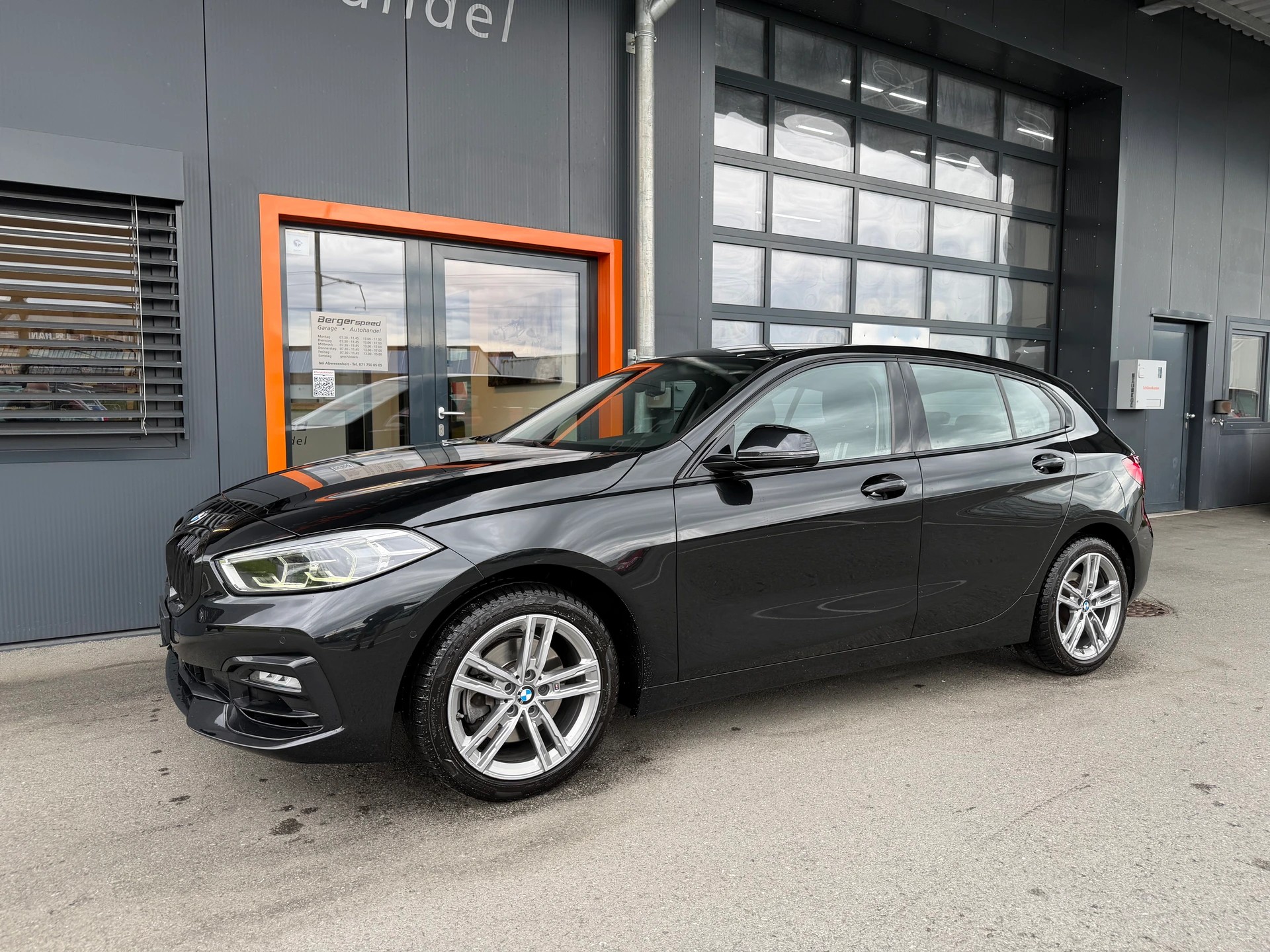 BMW 118i Steptronic Sport Line-image-13