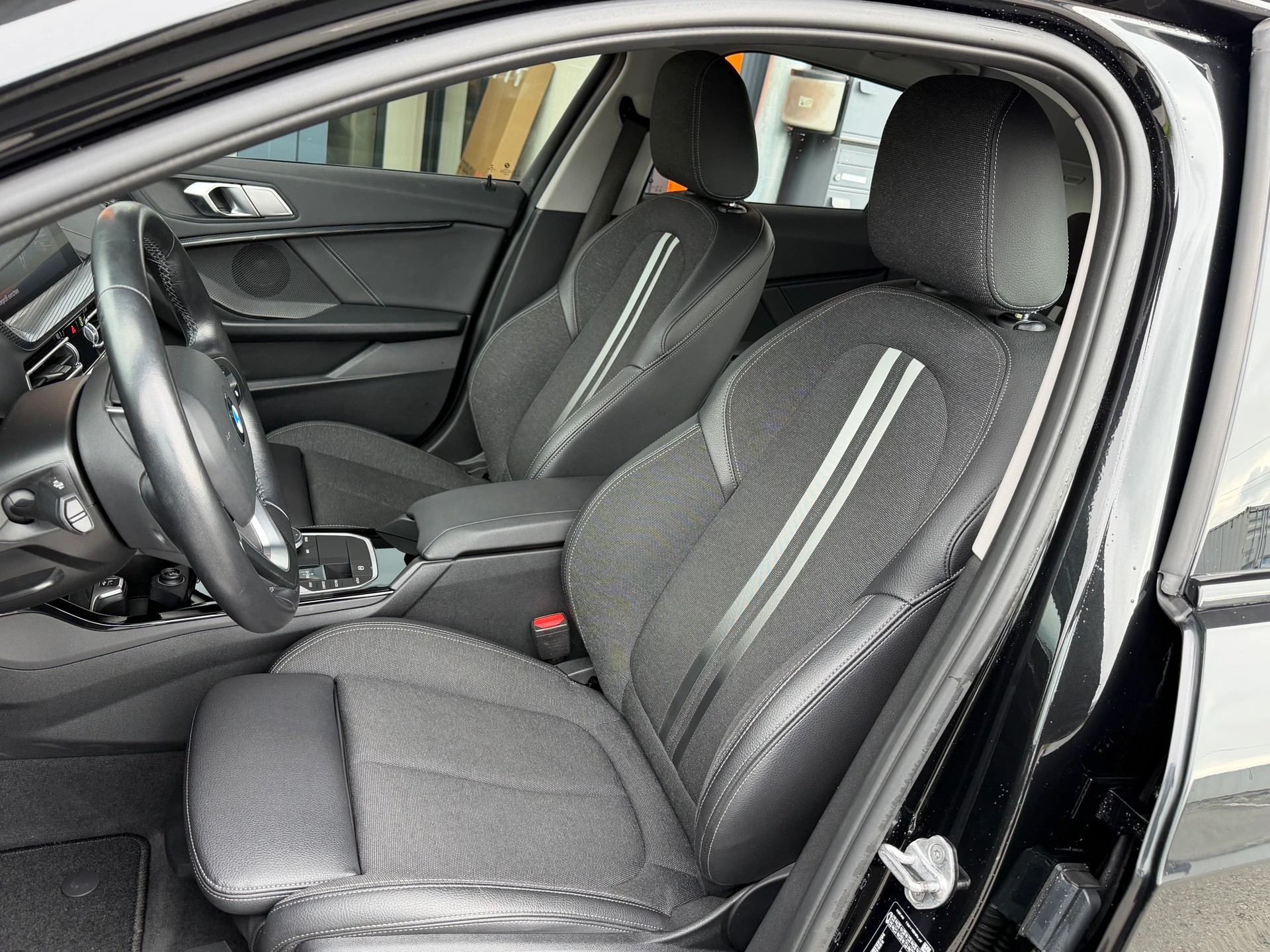 BMW 118i Steptronic Sport Line-image-5