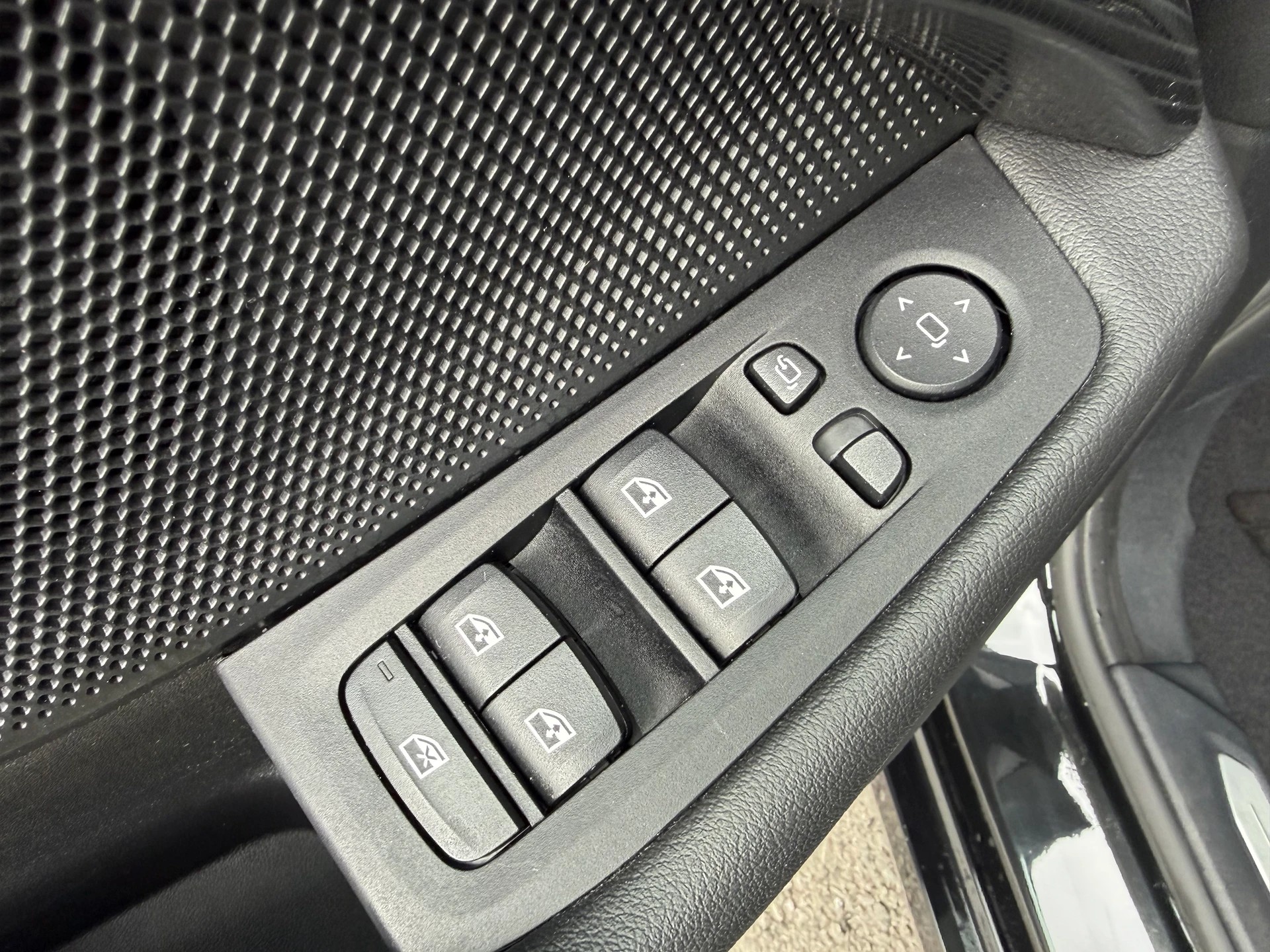 BMW 118i Steptronic Sport Line-image-11