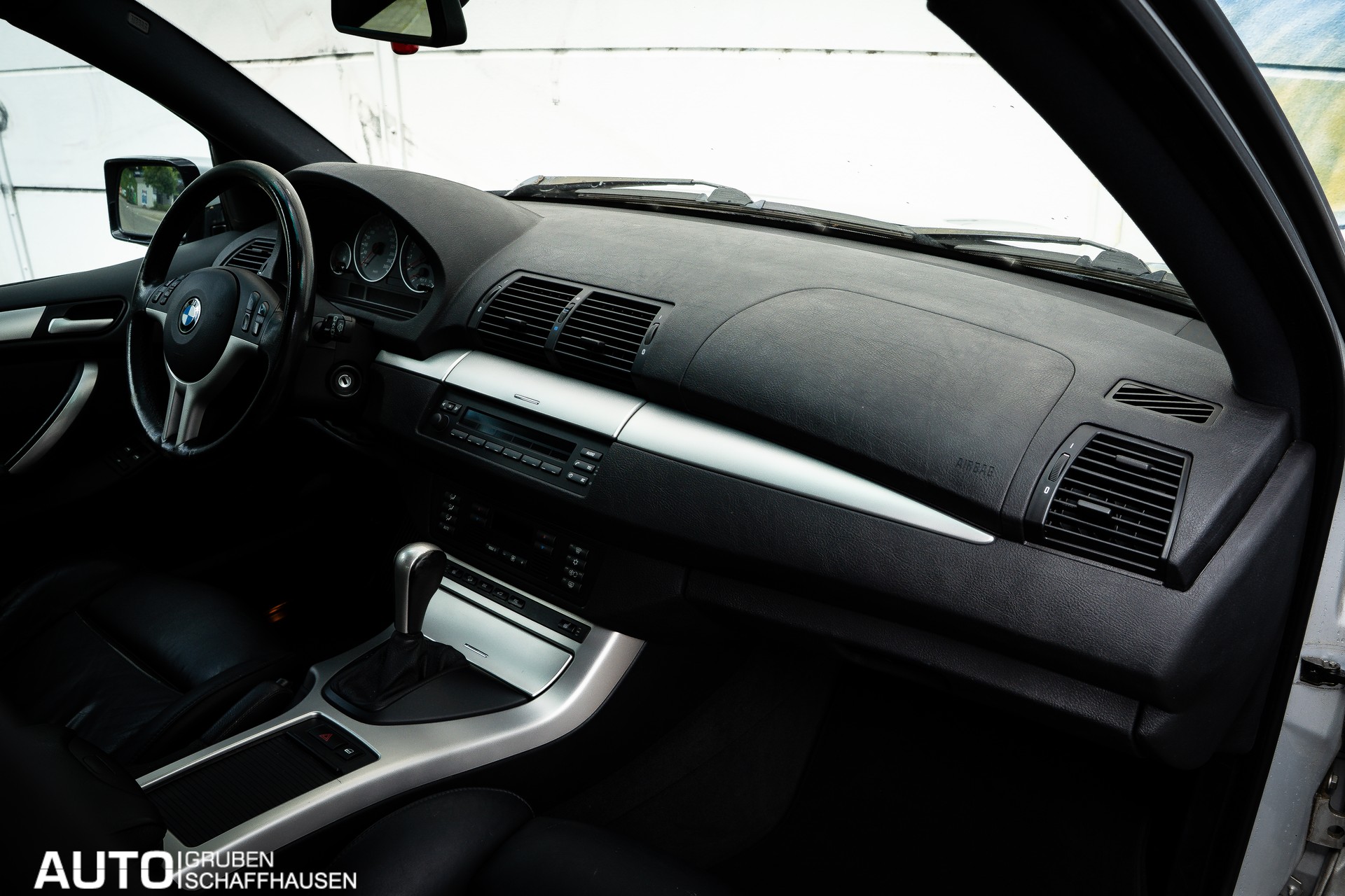 BMW X5 4.6is-image-14