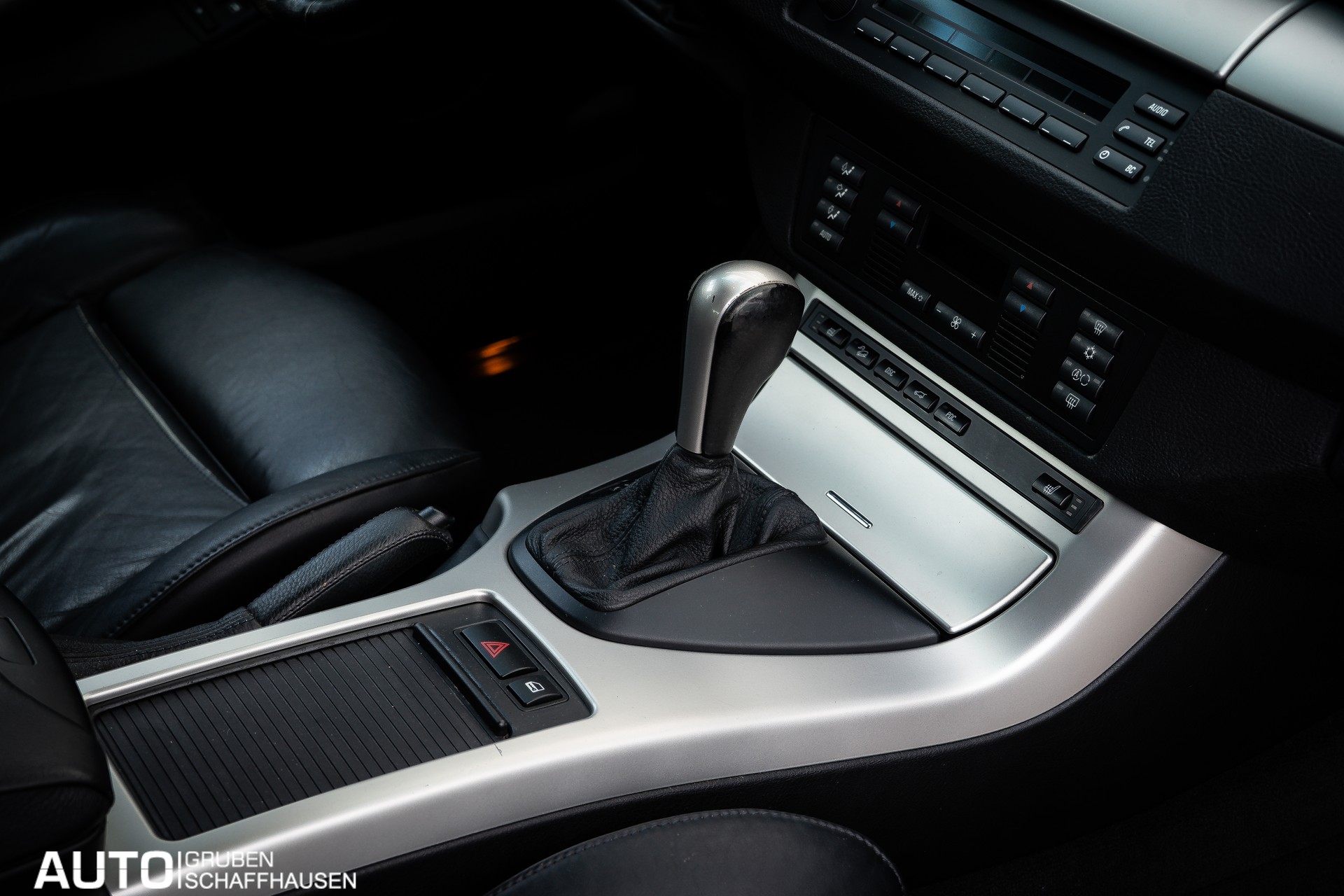 BMW X5 4.6is-image-15