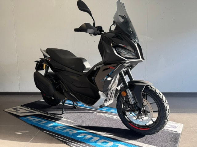 APRILIA SR 400 GT-image-2