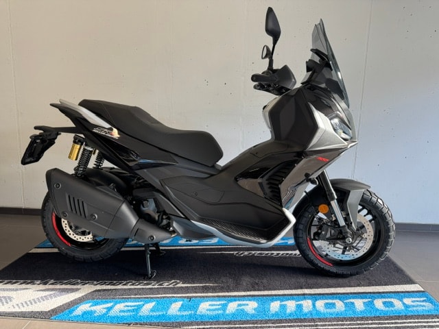 APRILIA SR 400 GT-image-0