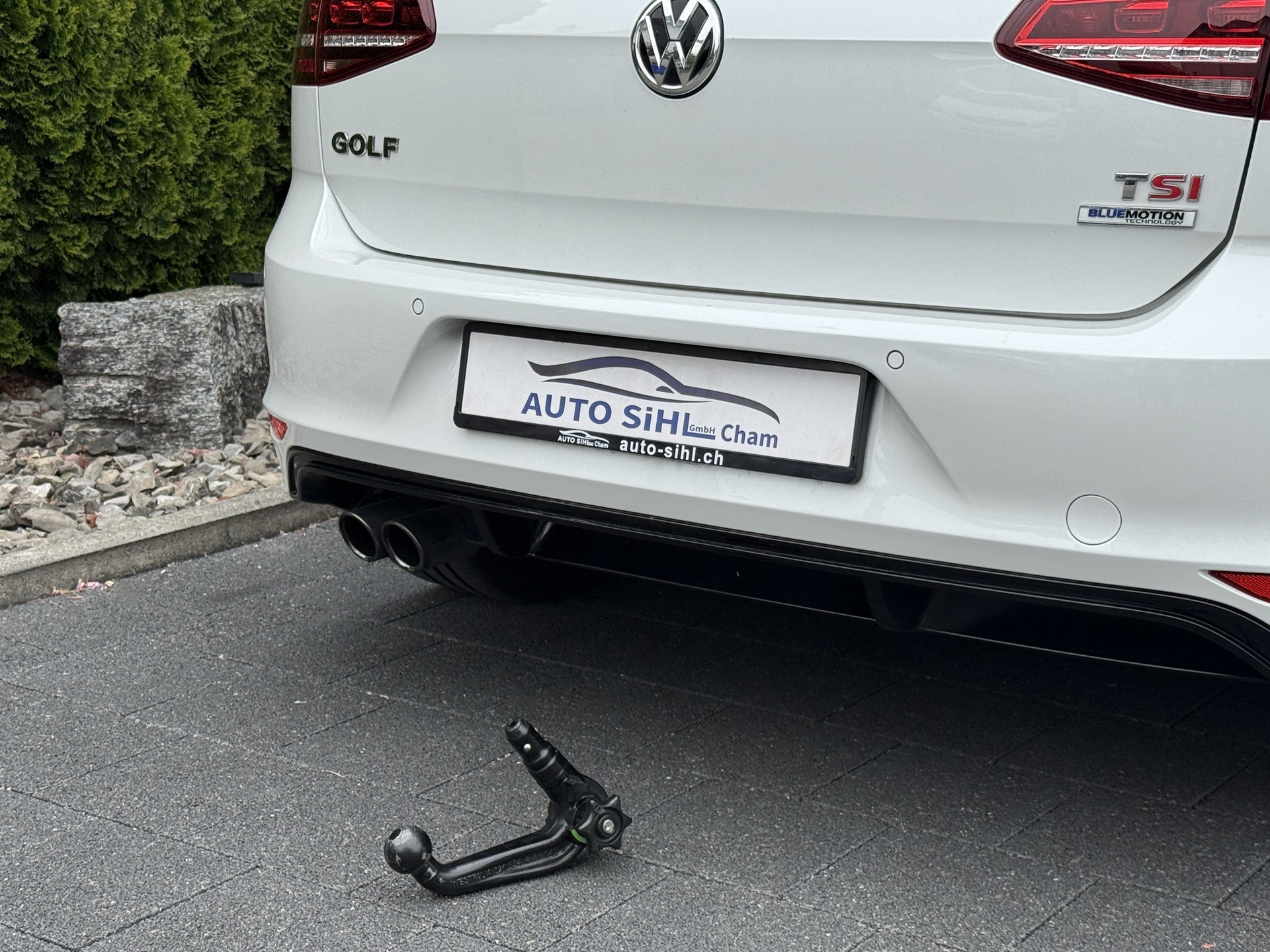 VW Golf 1.4 TSI Lounge R-Line DSG-image-12