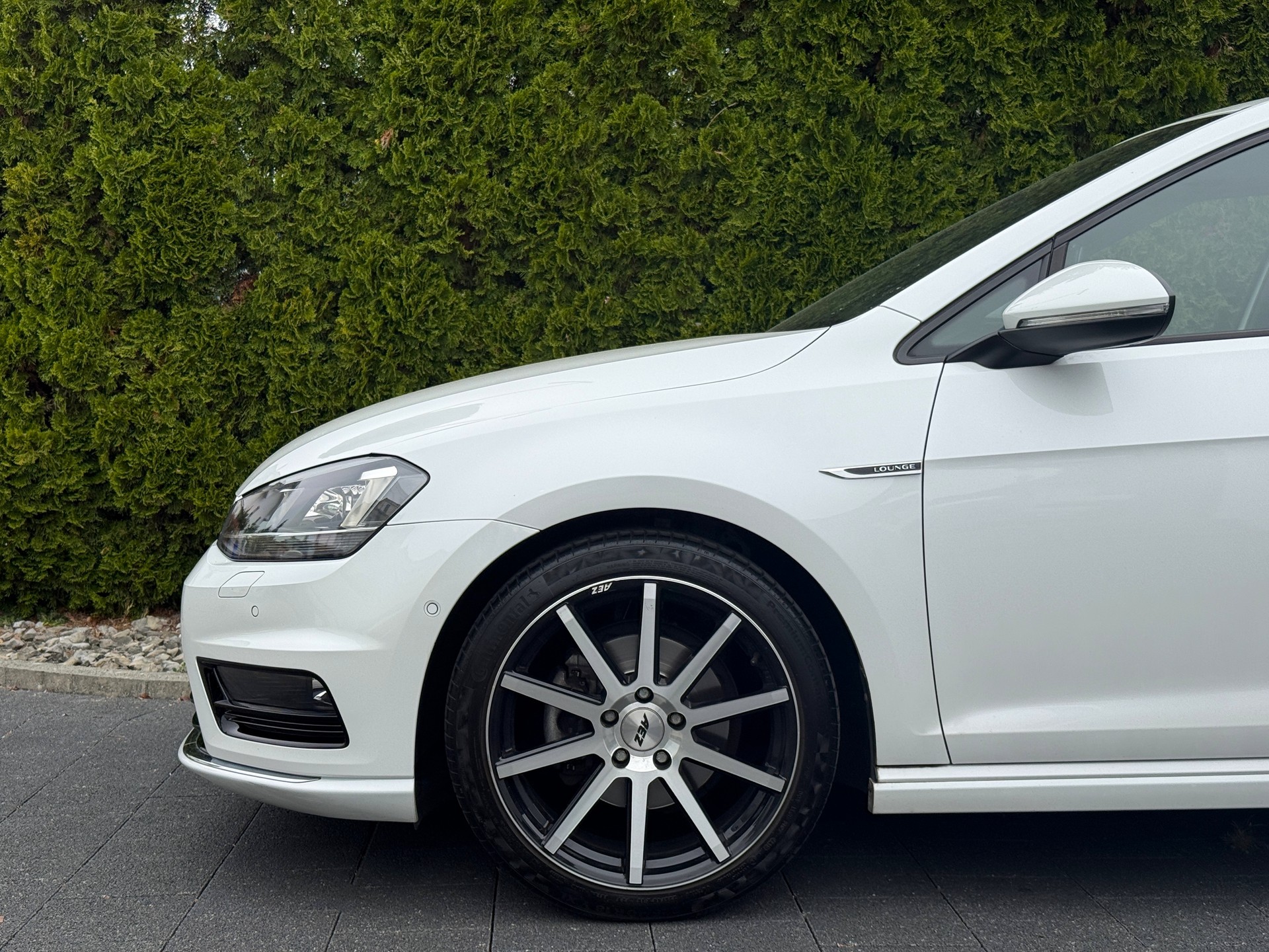VW Golf 1.4 TSI Lounge R-Line DSG-image-7