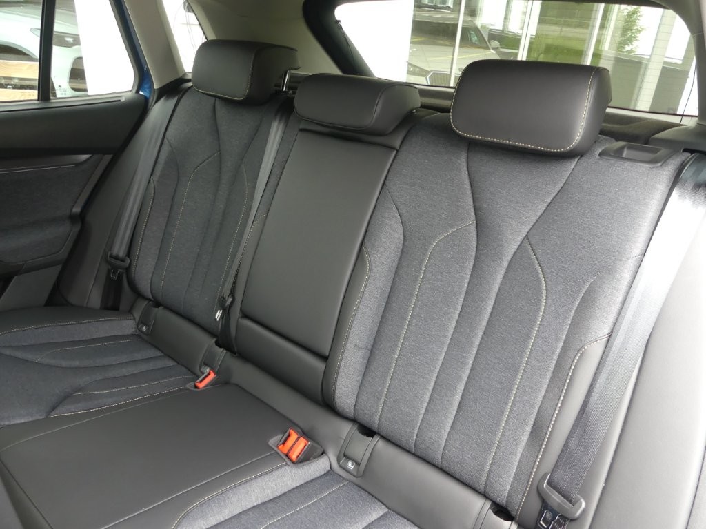 SKODA Elroq 85-image-11
