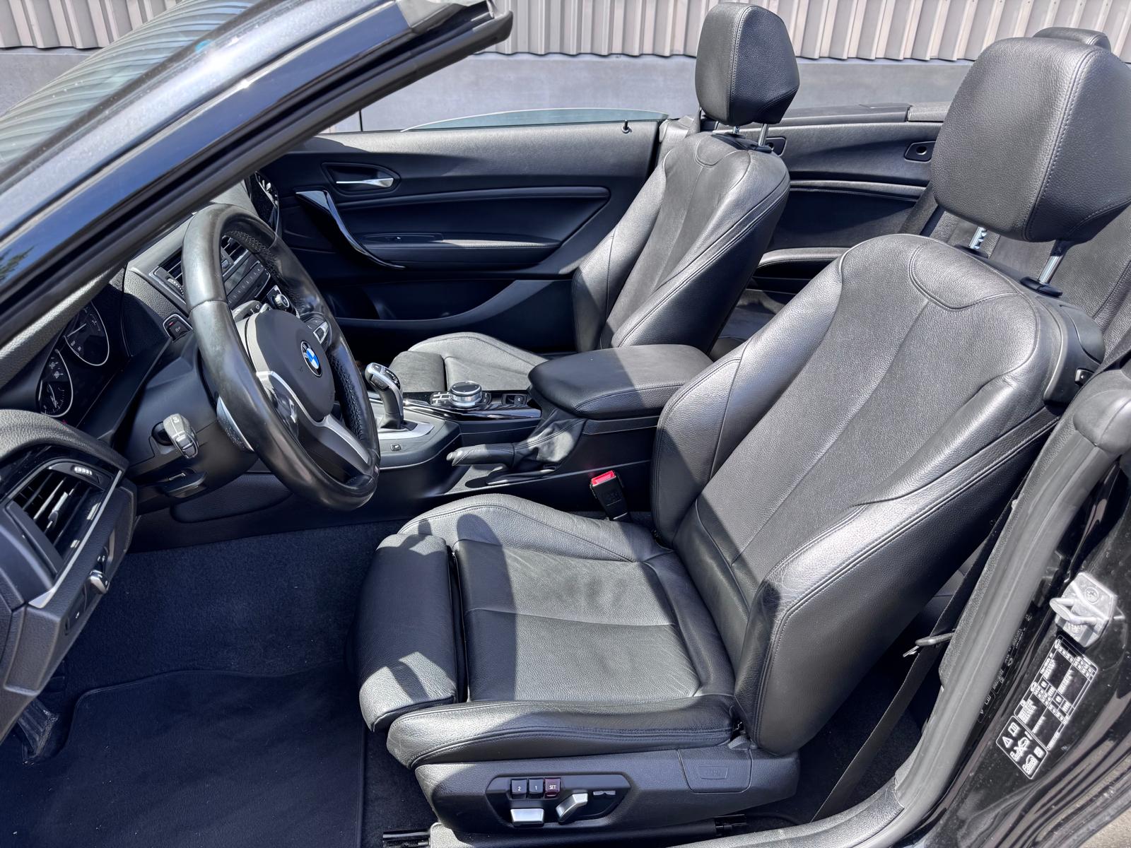 BMW M240i xDrive Steptronic-image-9