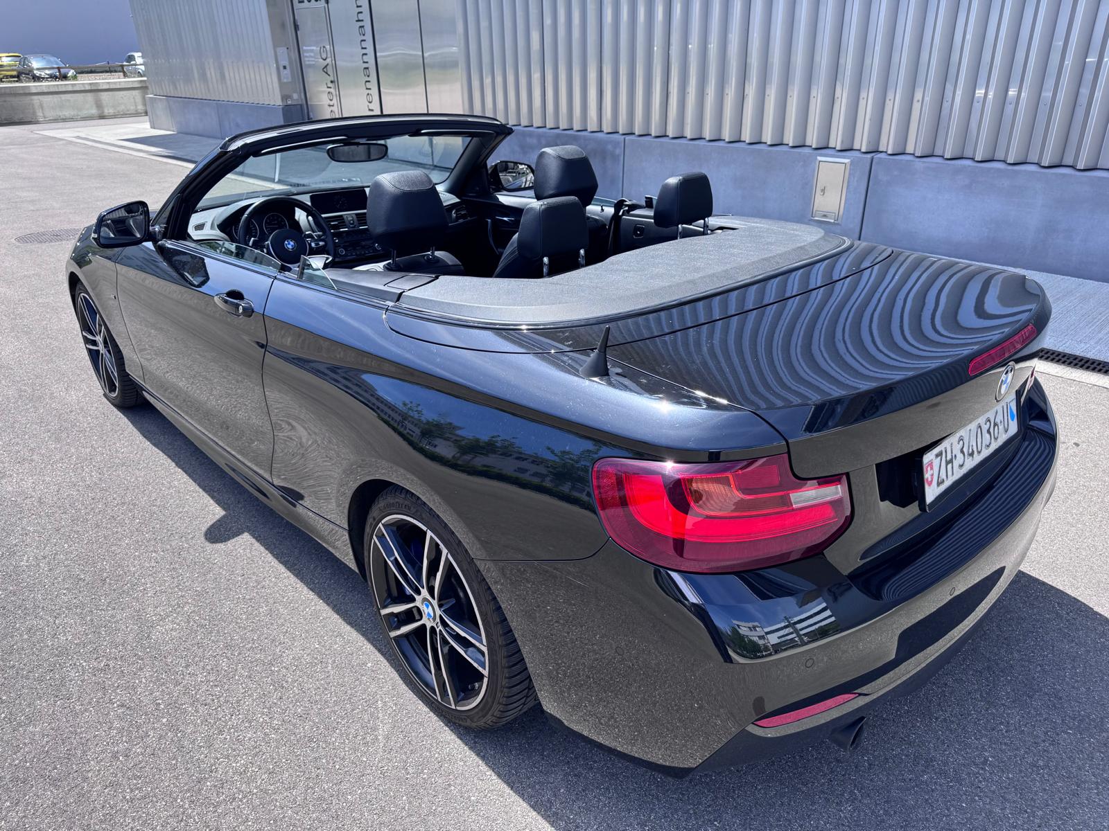BMW M240i xDrive Steptronic-image-6