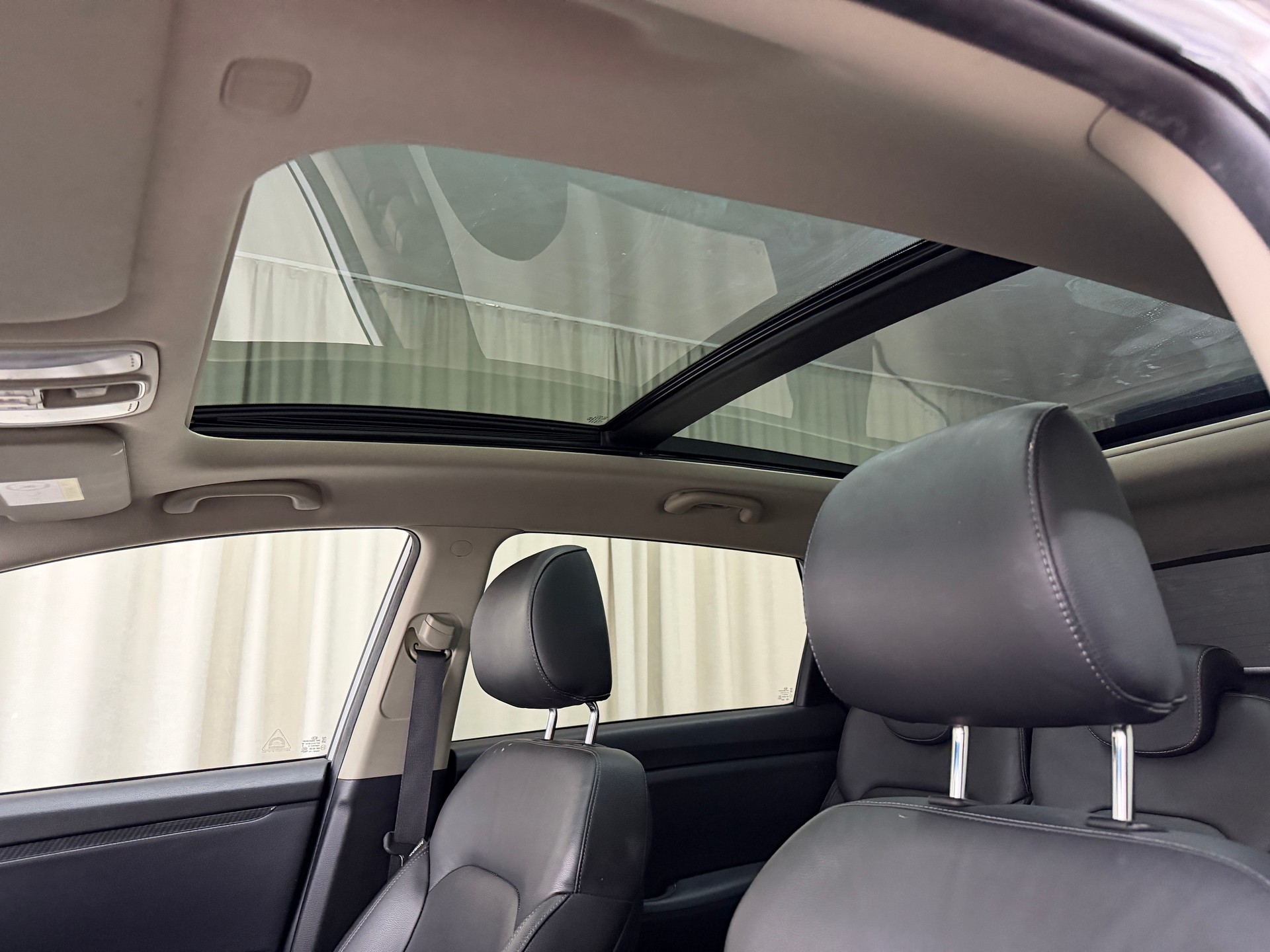 KIA Carens 1.7 CRDi Trend DCT-image-10
