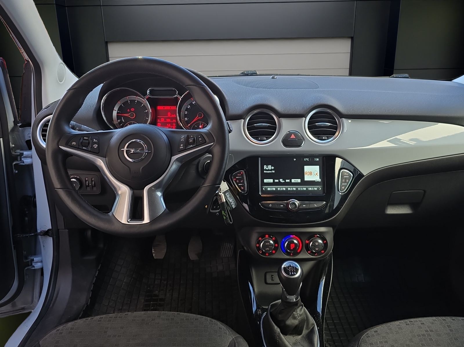 OPEL Adam 1.0 ecoFLEX Turbo Black Jack-image-5