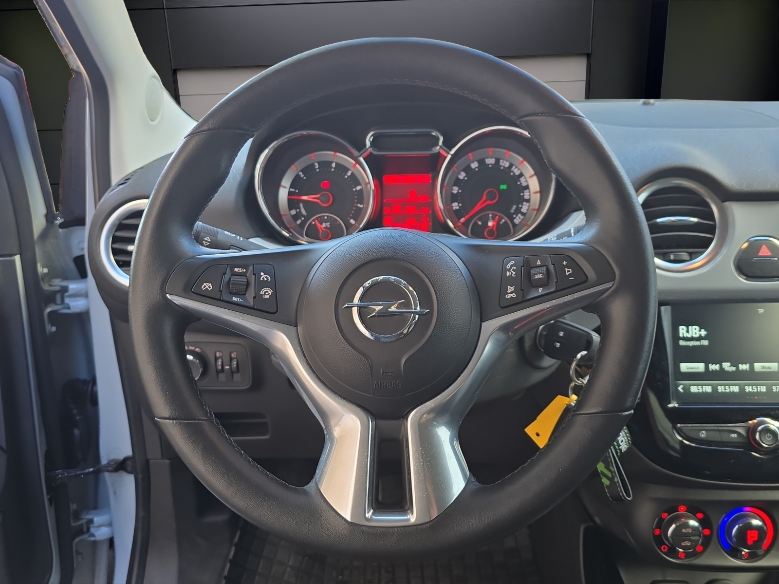 OPEL Adam 1.0 ecoFLEX Turbo Black Jack-image-6