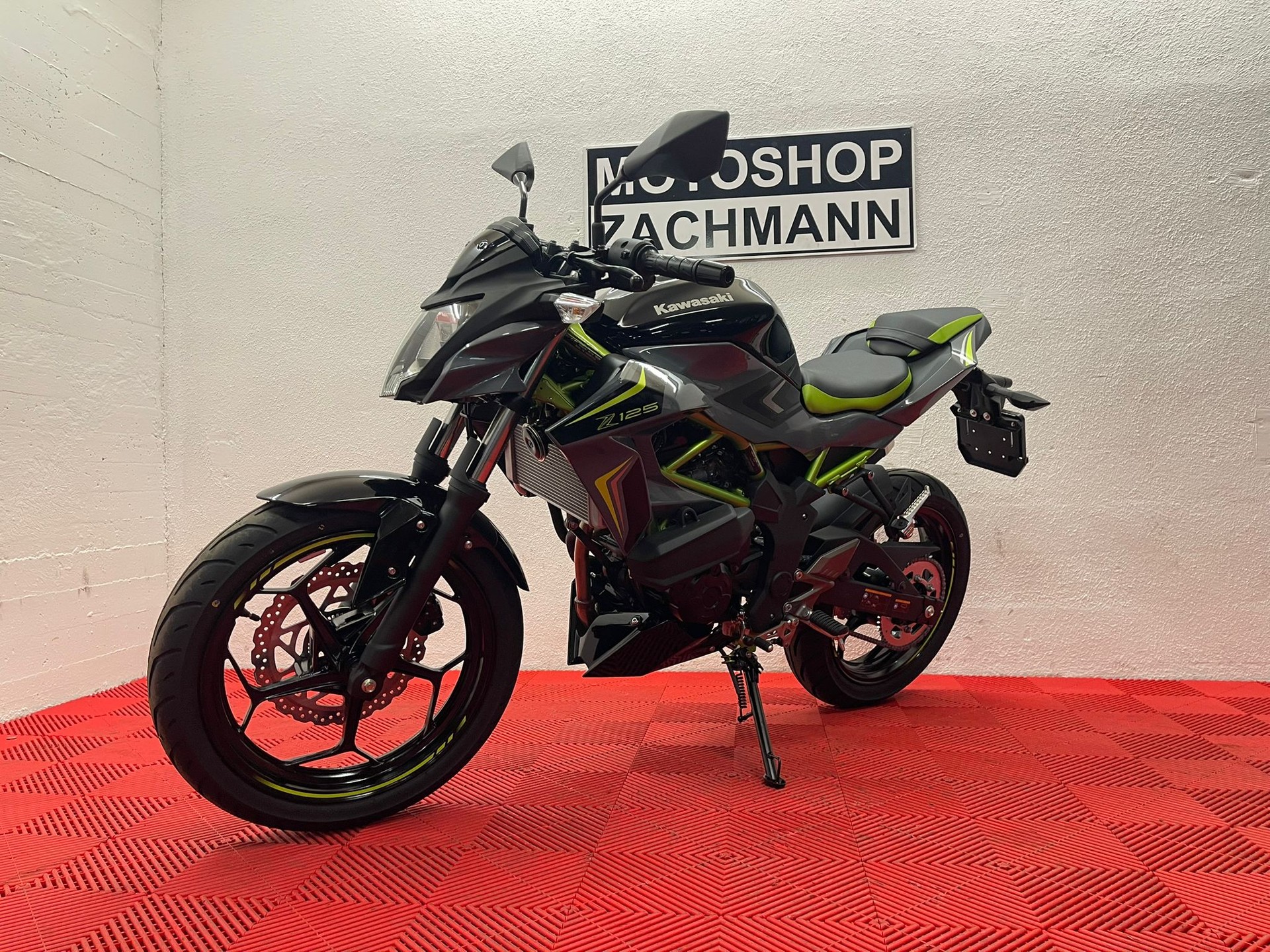 KAWASAKI NINJA 125-image-2