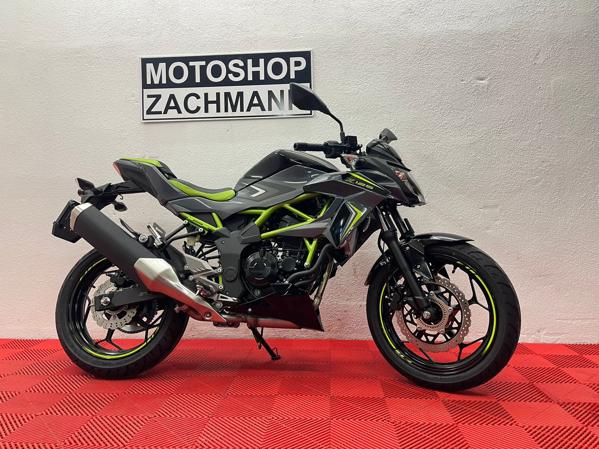 KAWASAKI NINJA 125-image-0